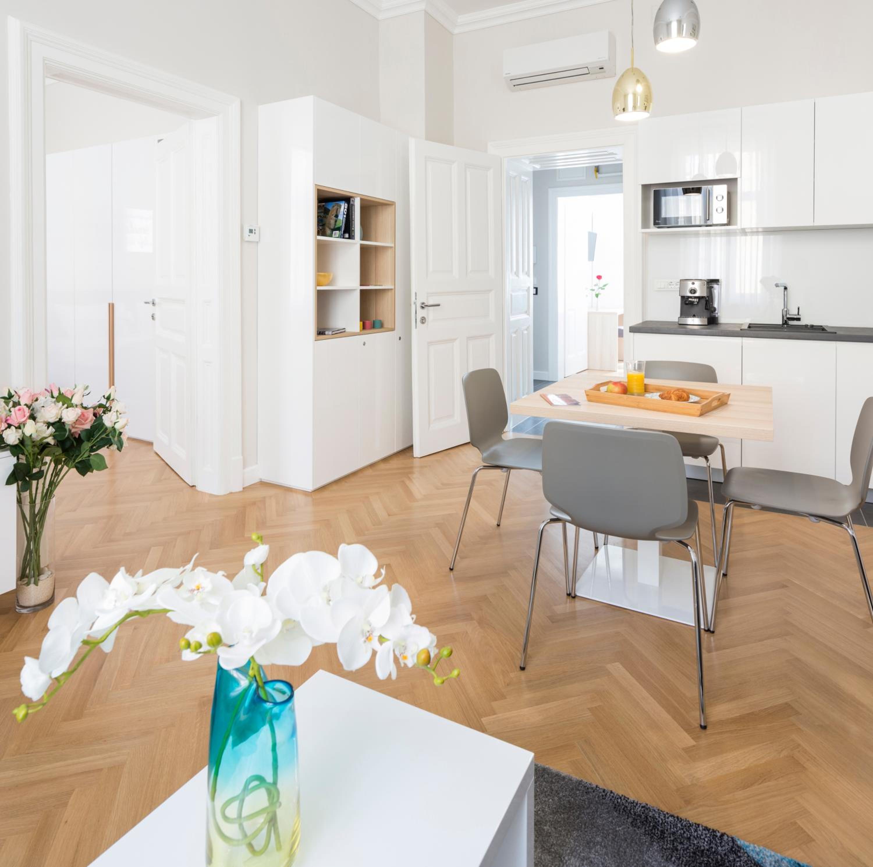 Two-Bedroom Apartment - Photo 26