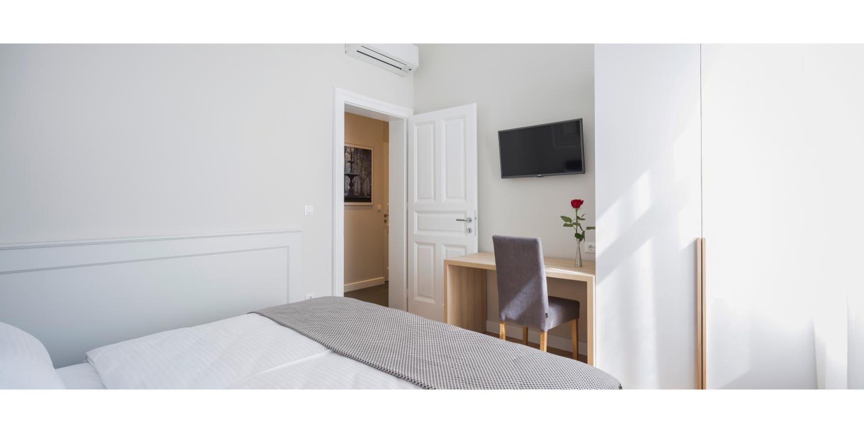 Two-Bedroom Apartment - Photo 29