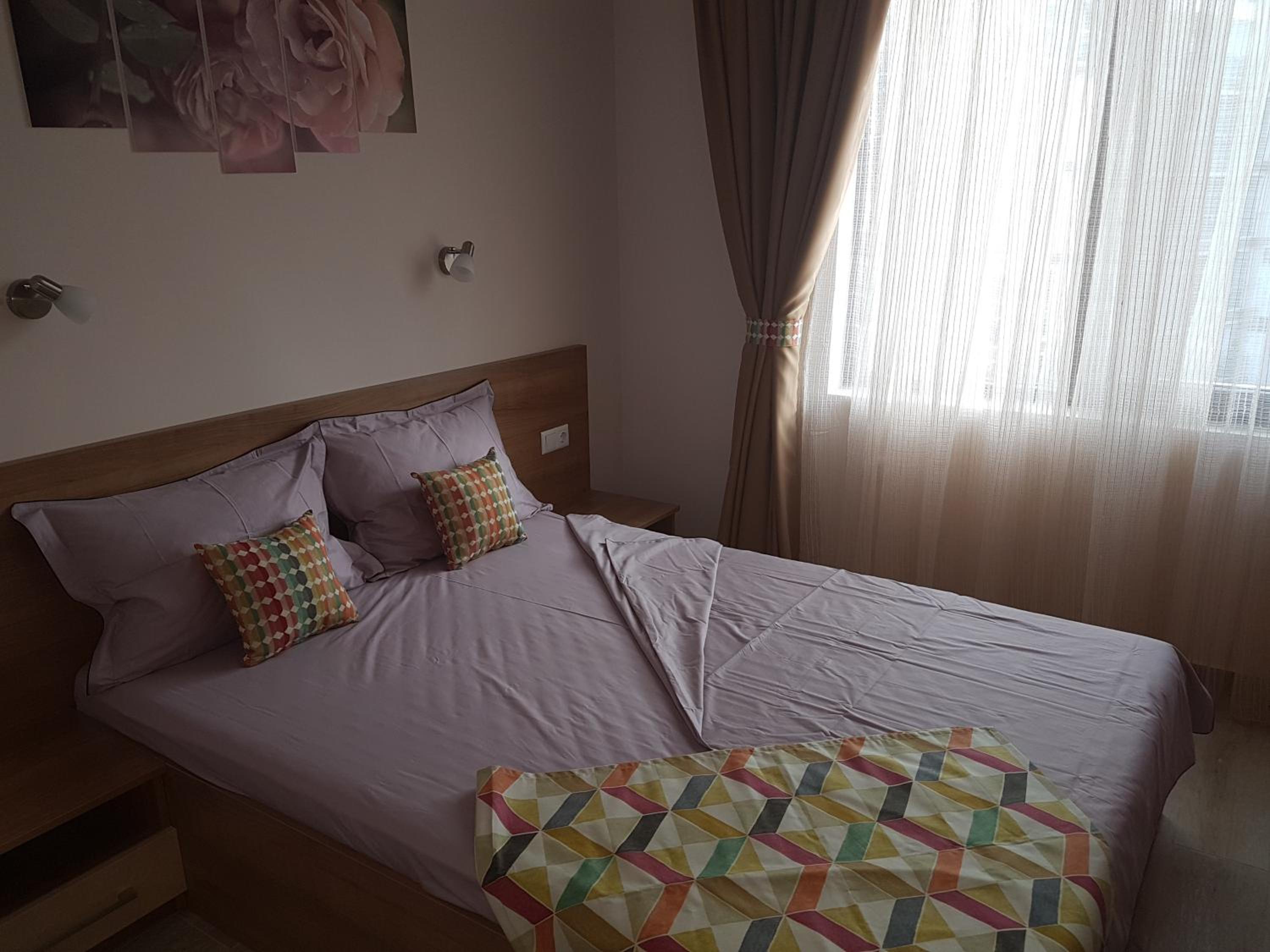 One-Bedroom Apartment with Sea View photo 1