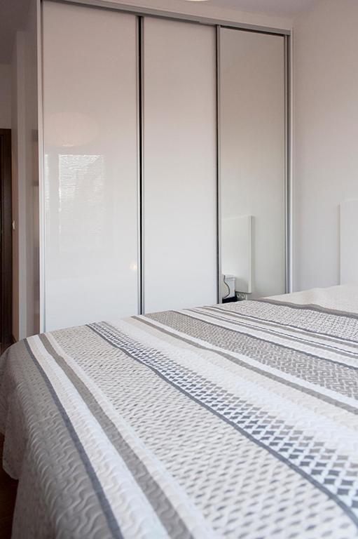 Two-Bedroom Apartment - Photo 4