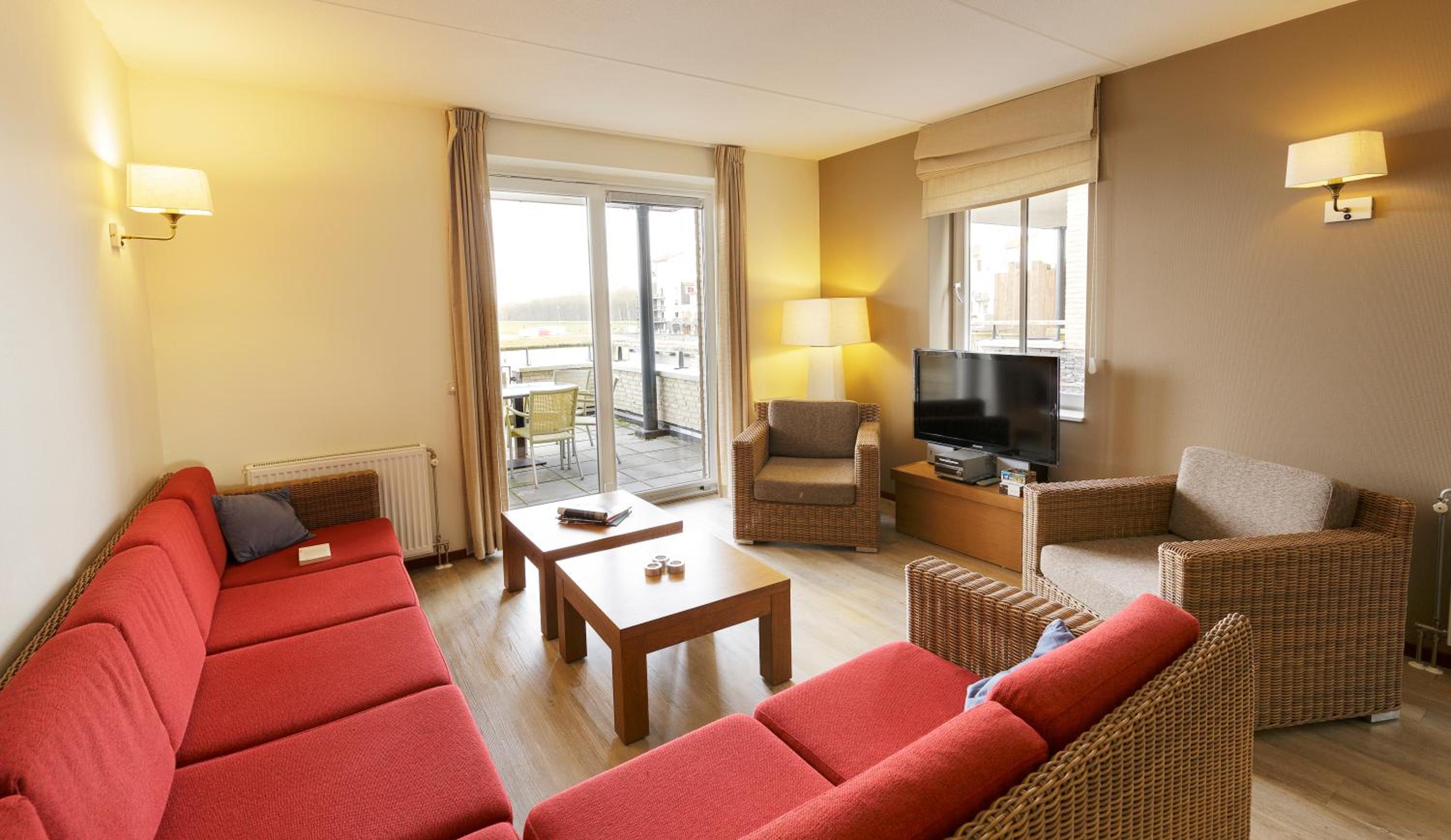Waterfront Suite VIP (8 Adults) photo 1
