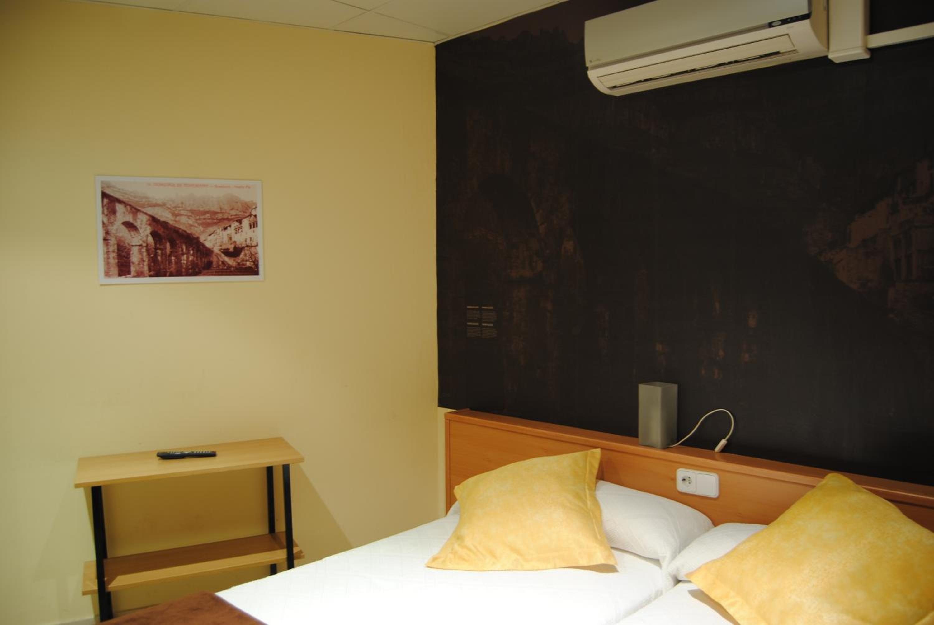 Double Room - Photo 3