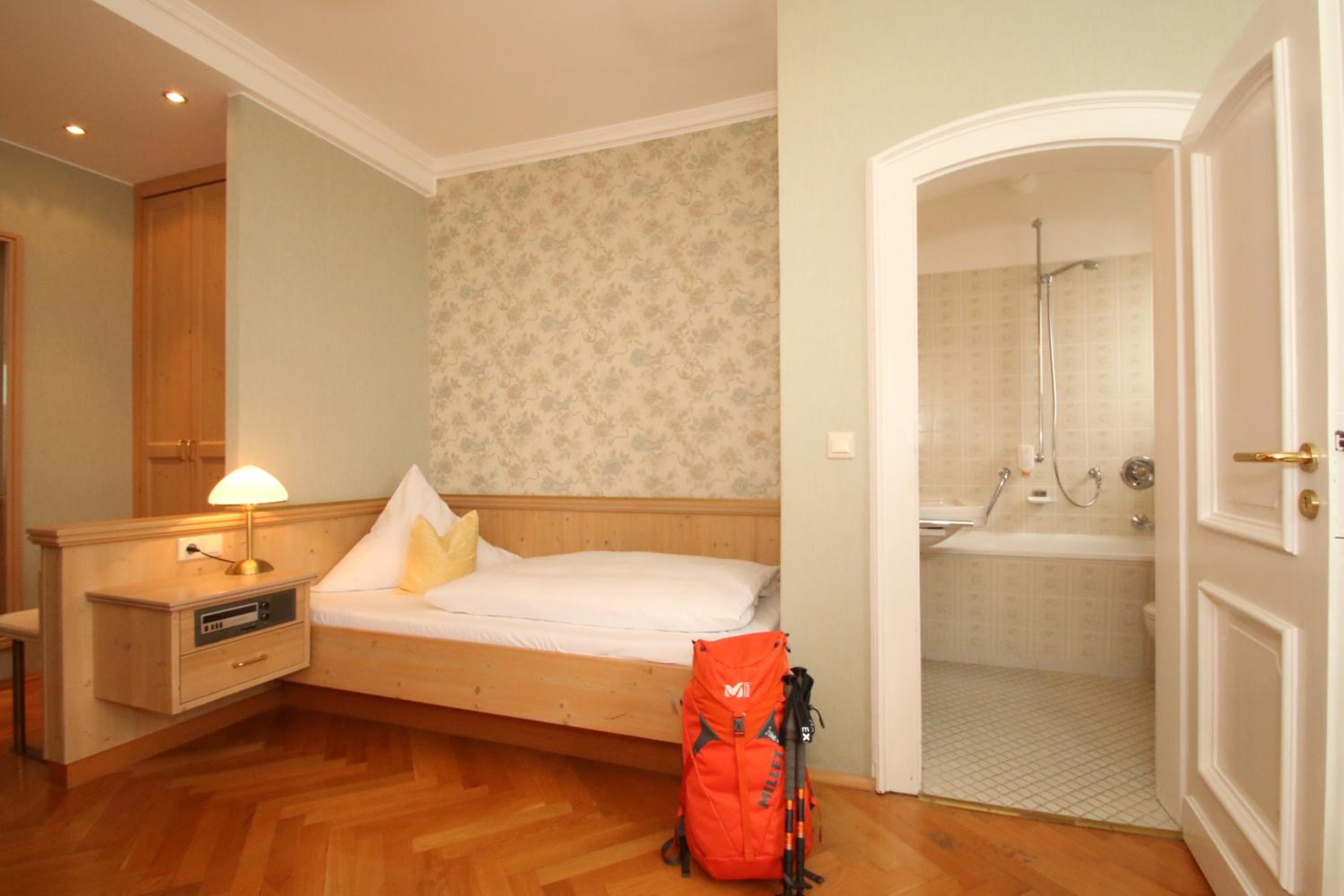 Single Room photo 2
