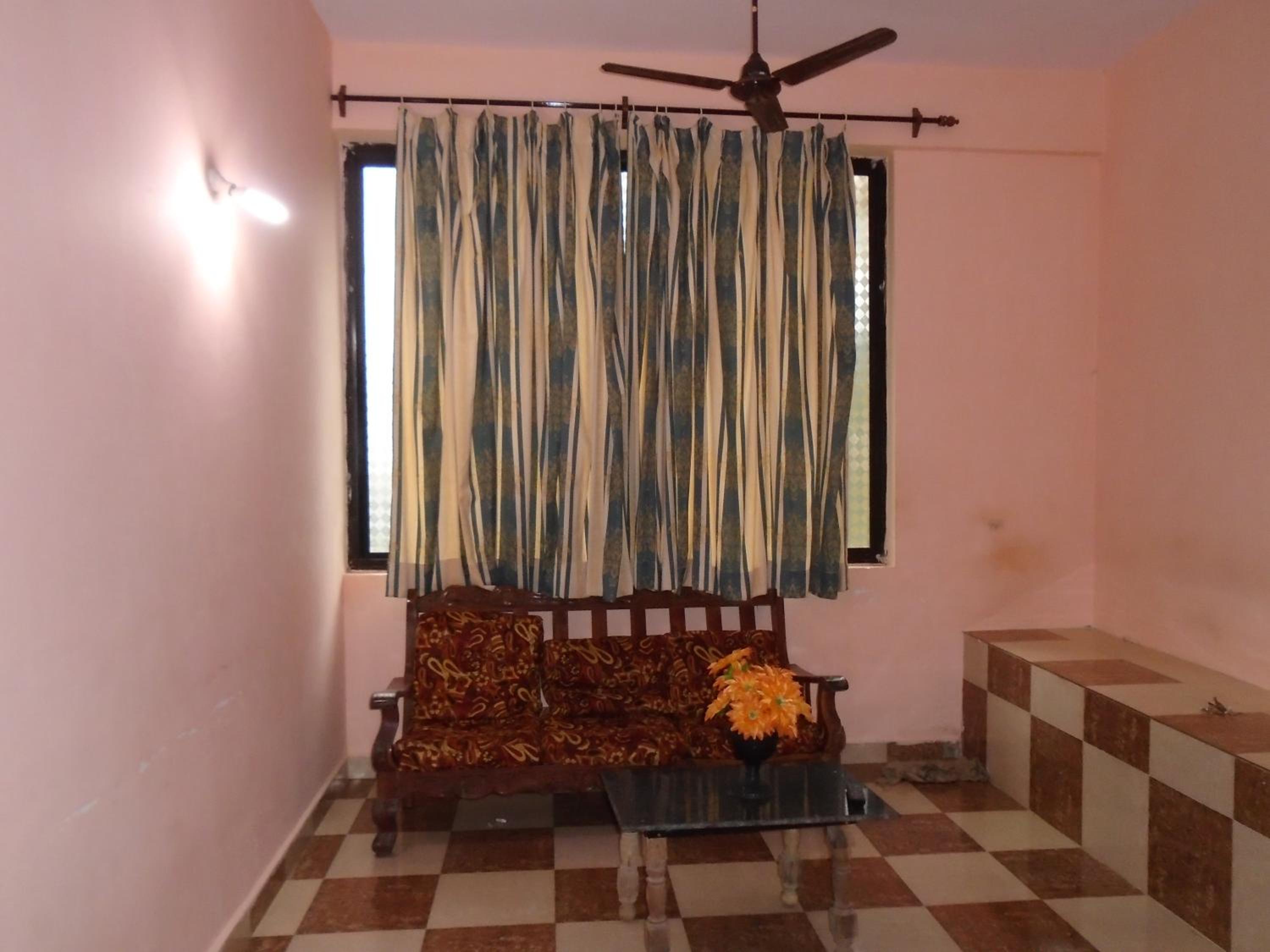 Three-Bedroom Apartment - Photo 11