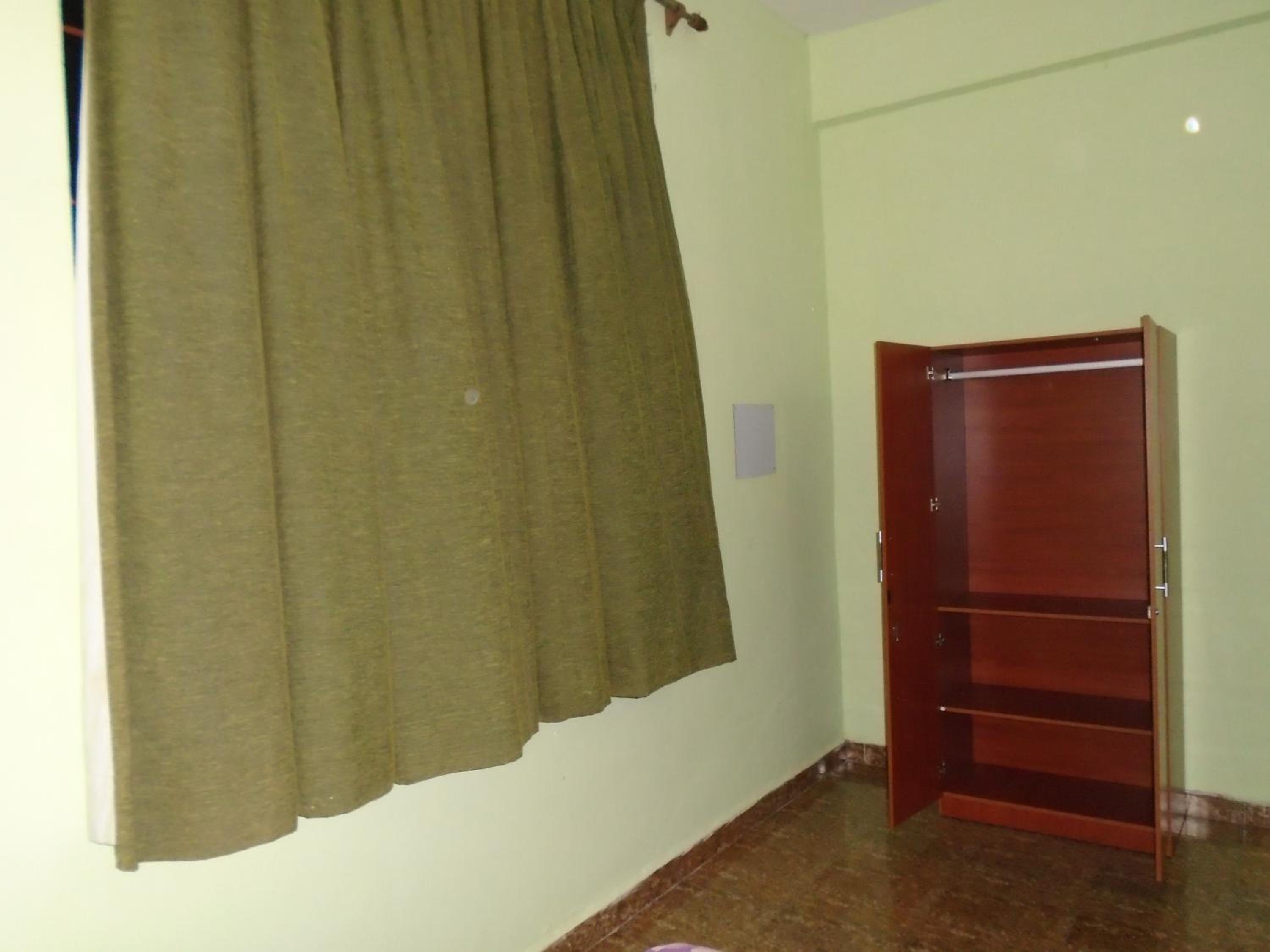 Three-Bedroom Apartment - Photo 13