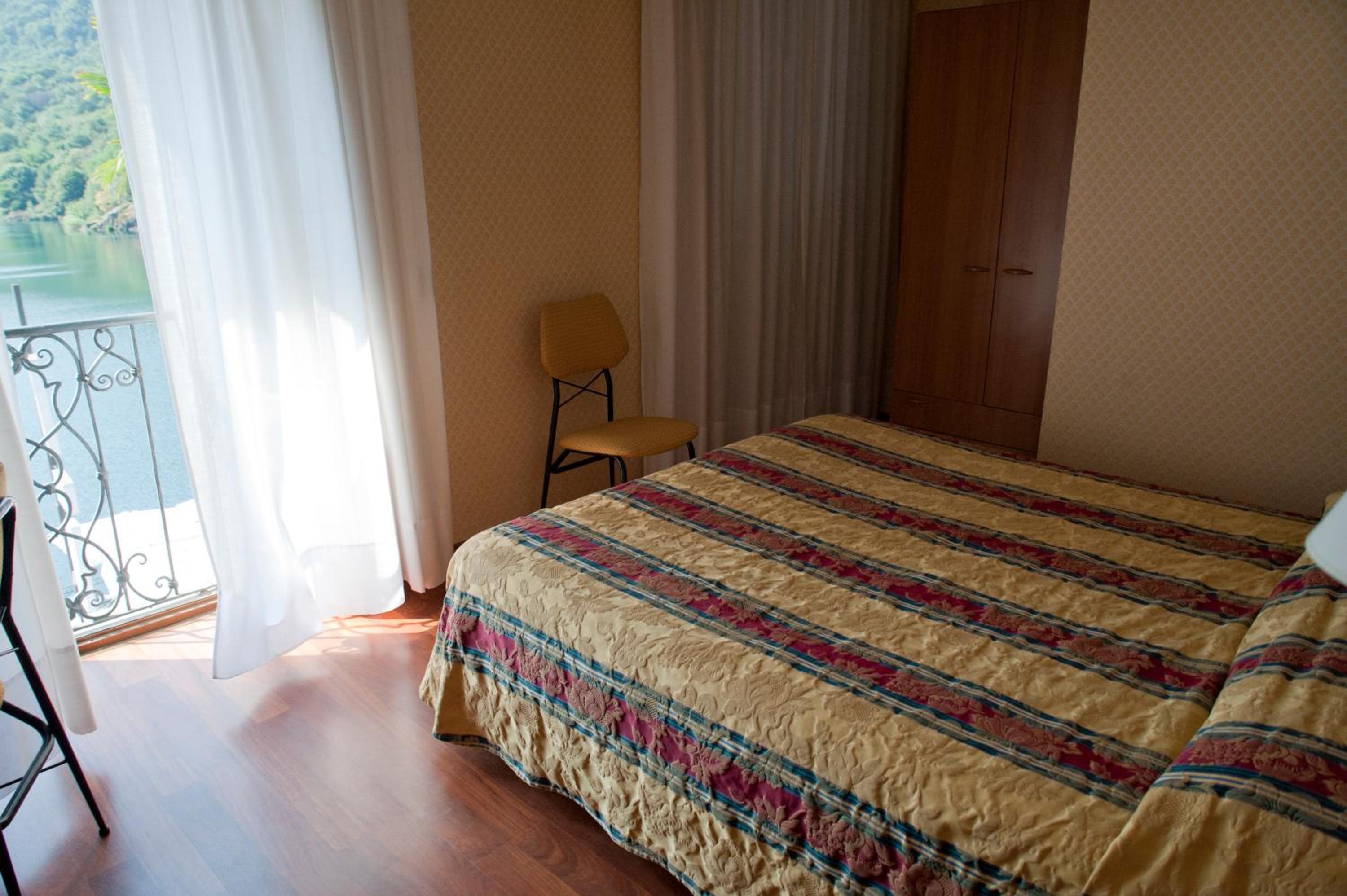 Double or Twin Room - Photo 3