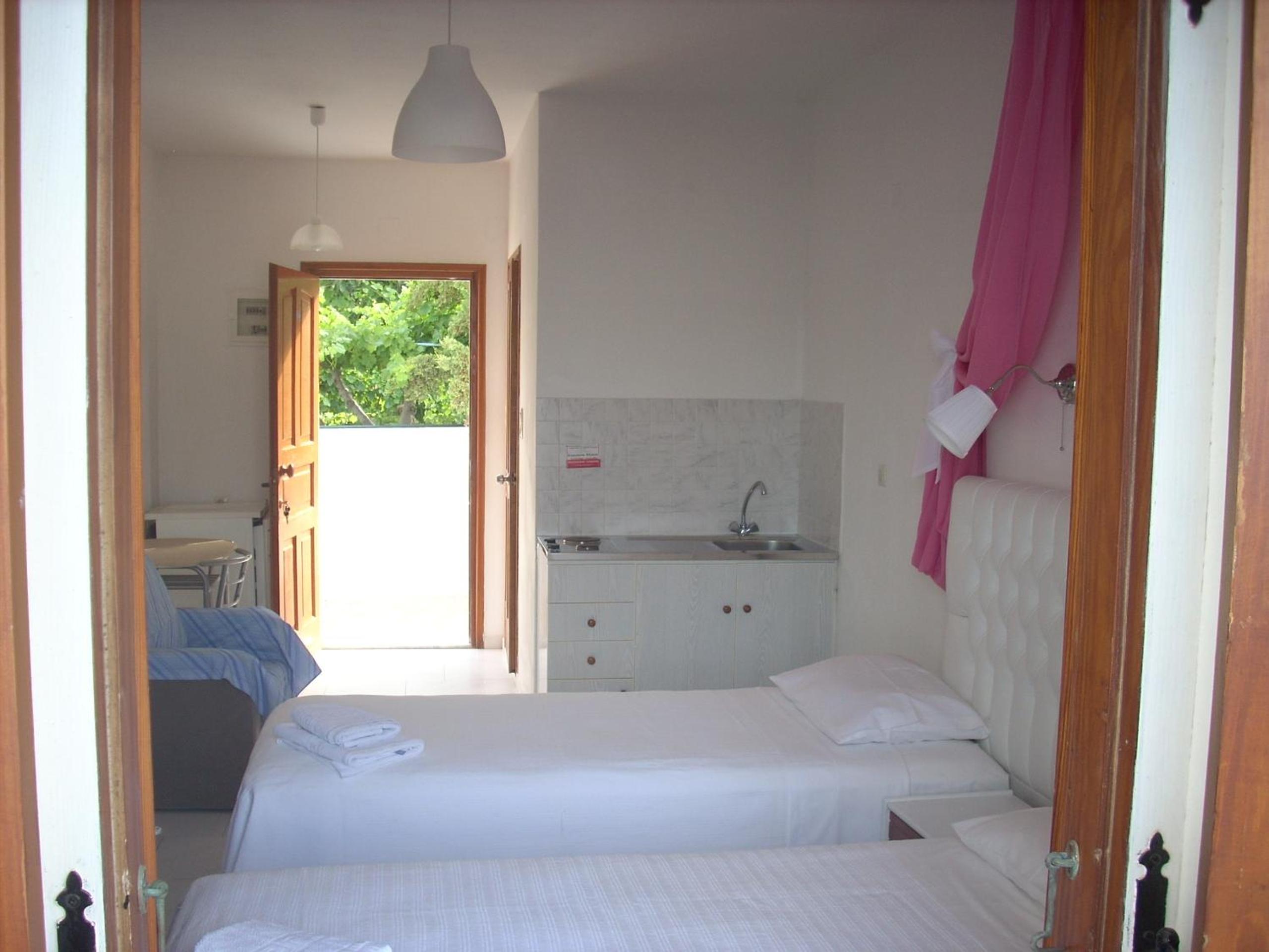 Studio with Sea View (3 Adults) - Photo 1