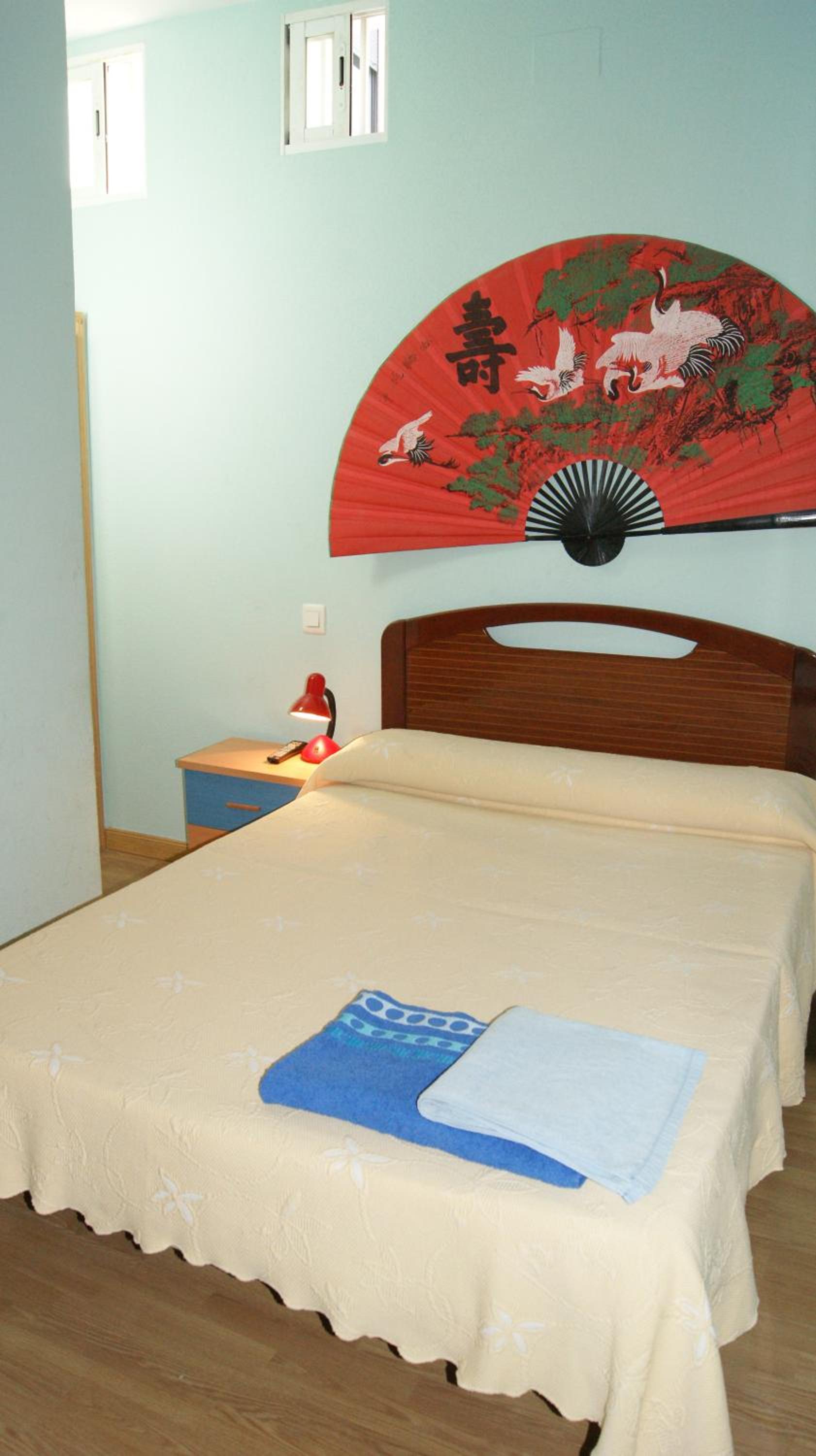 Economy Double Room with Private Bathroom - Photo 3