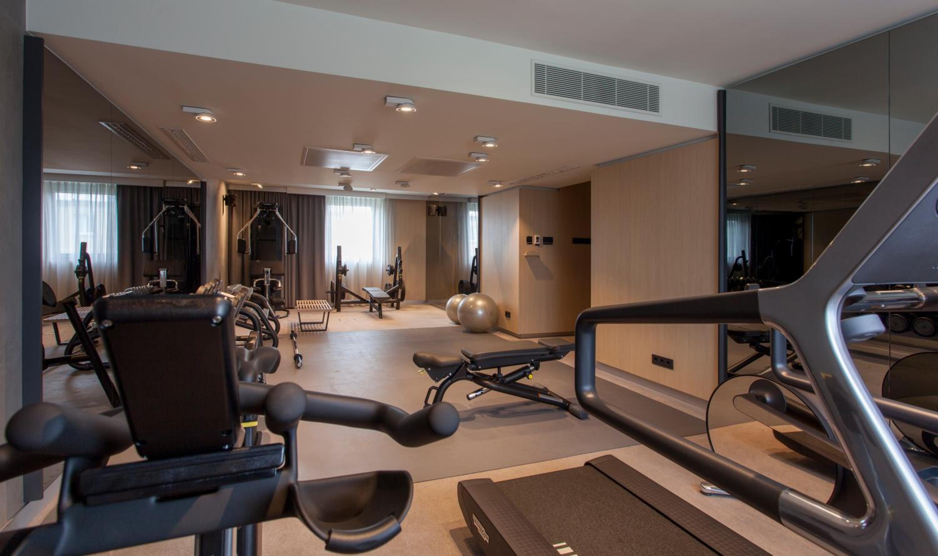 Business Double Room with Gym Access - Photo 12