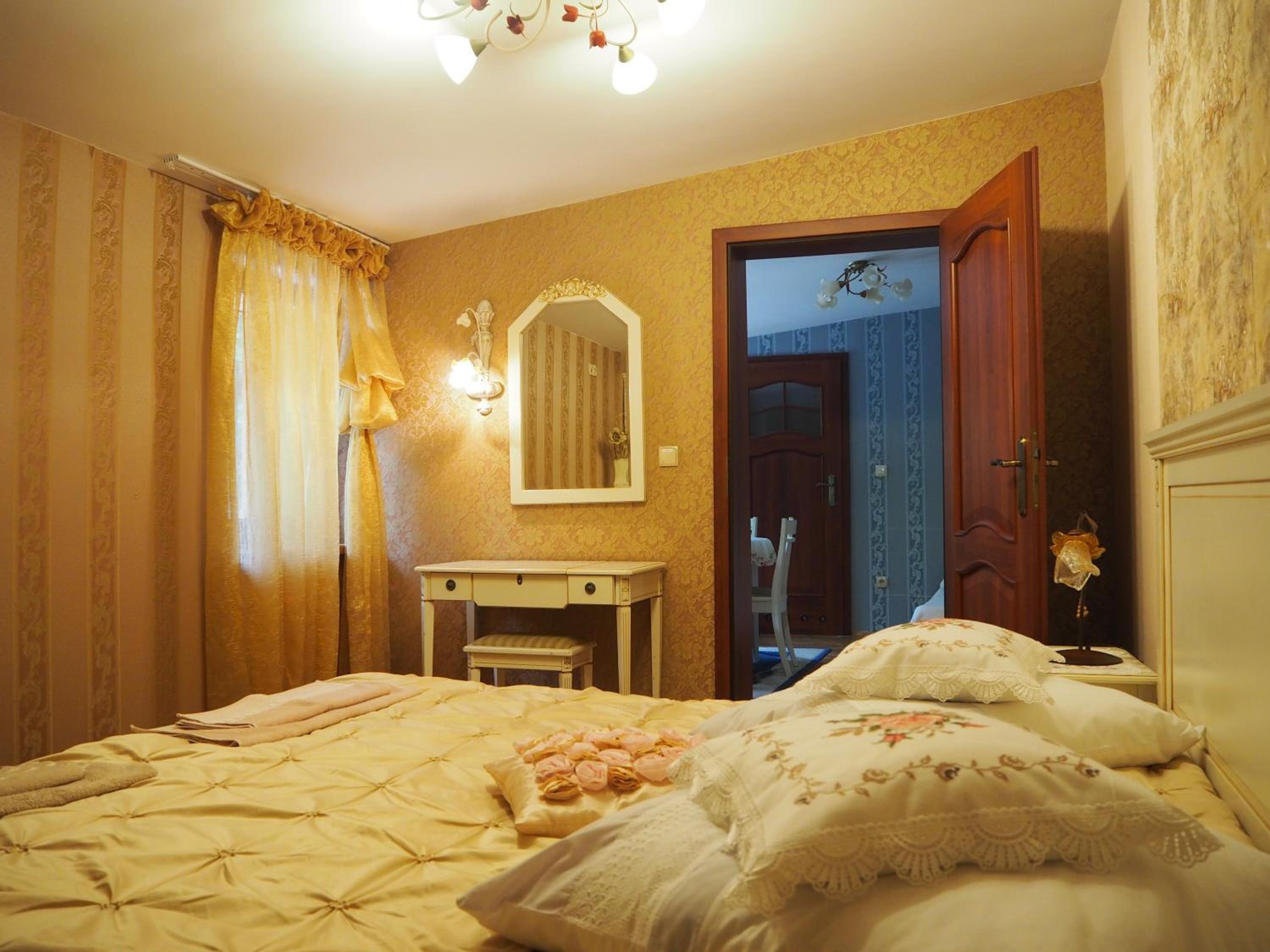Deluxe Suite with Spa Bath