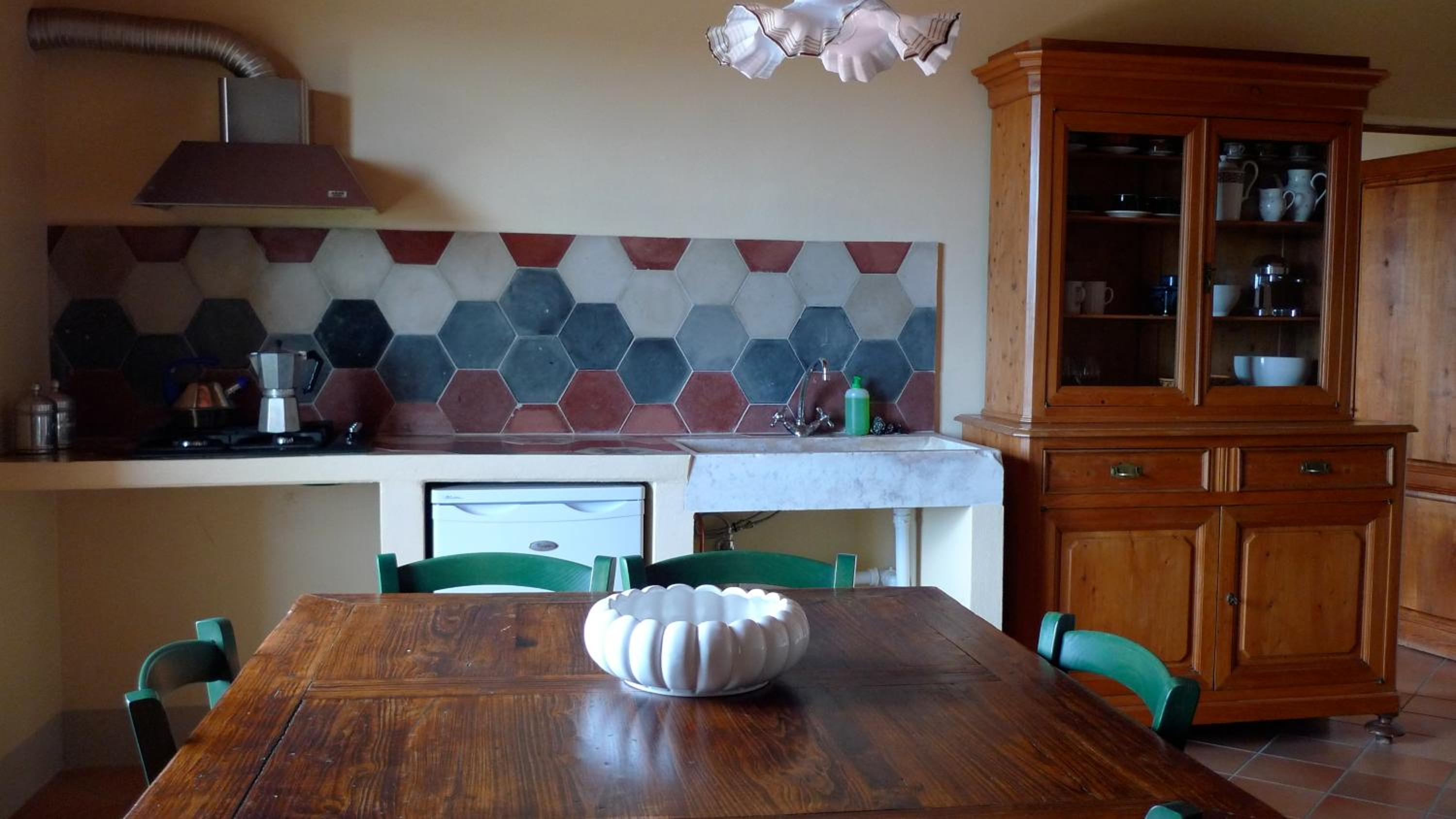 Apartment with Terrace - Photo 7