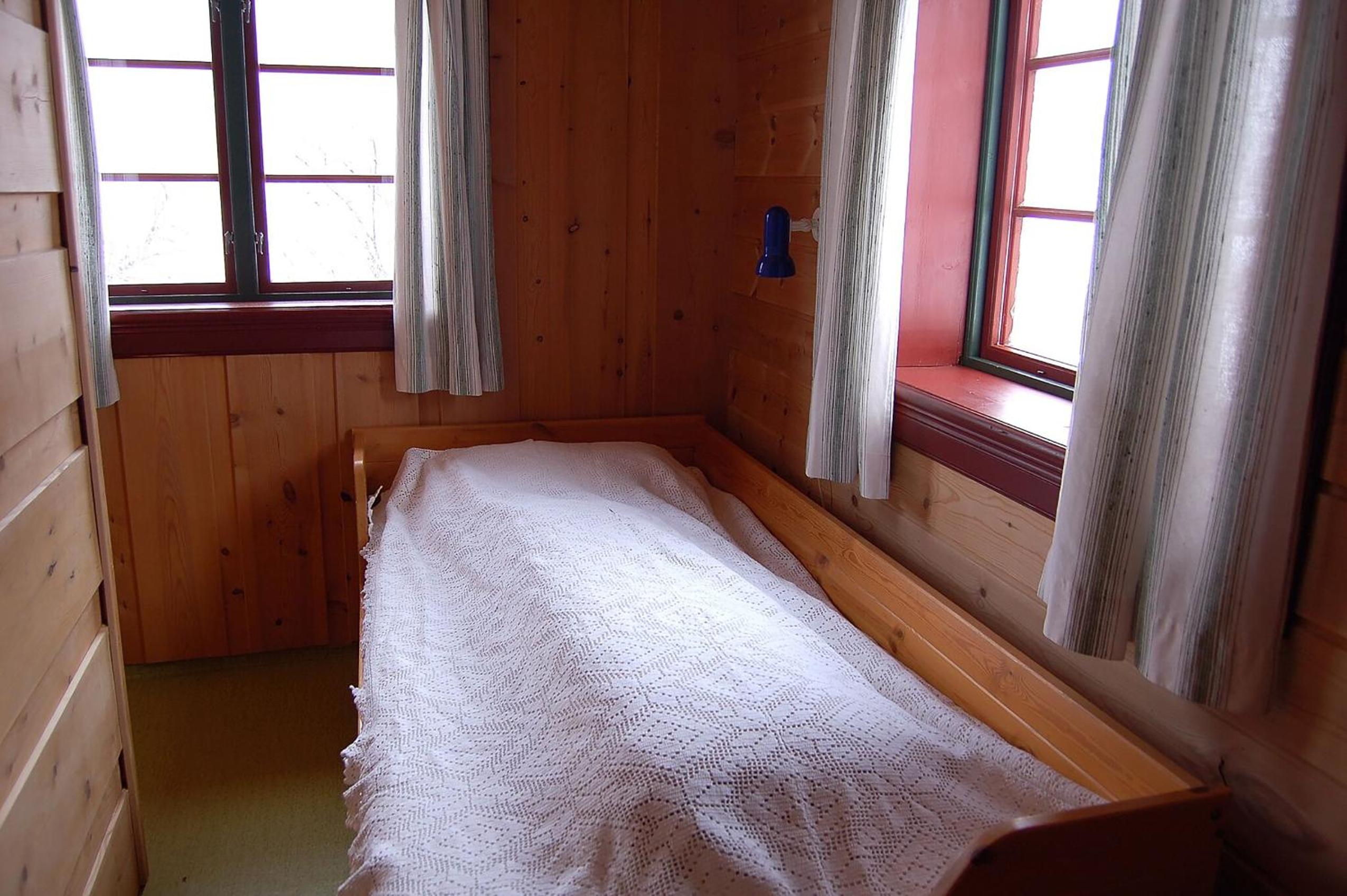 Two-Bedroom Cottage photo 2