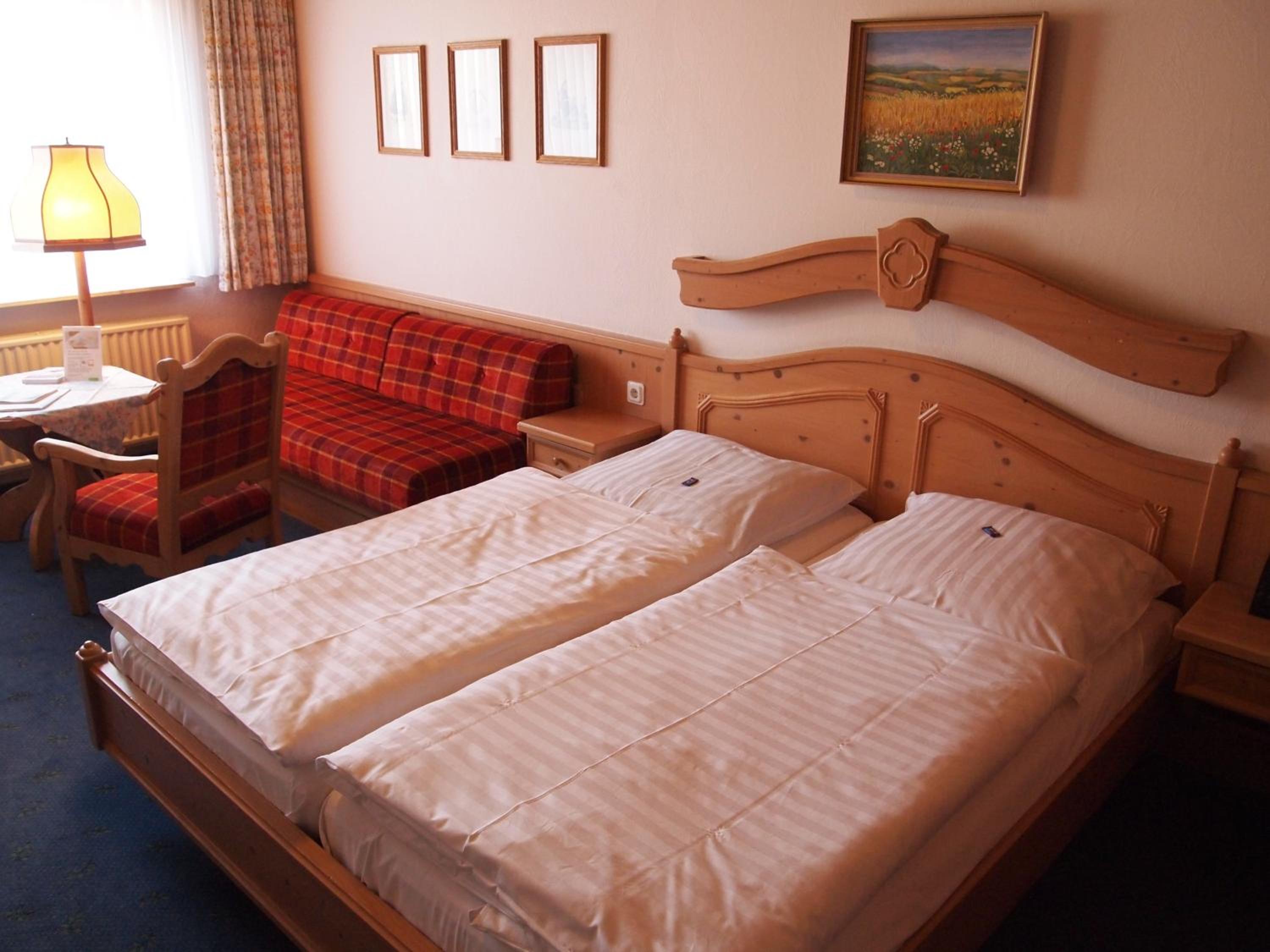 Standard Double Room - Photo 2