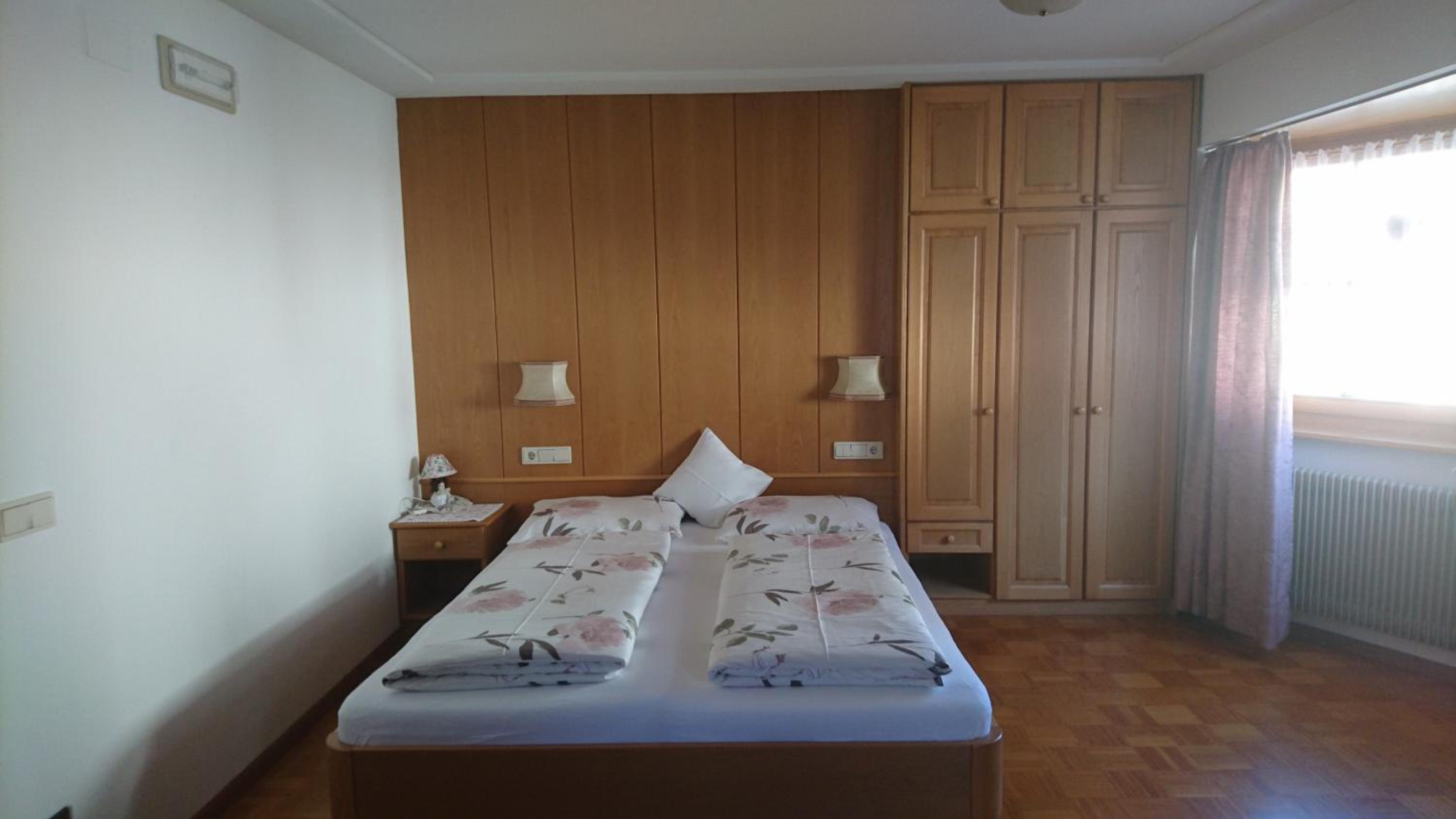 Studio (2 Adults)