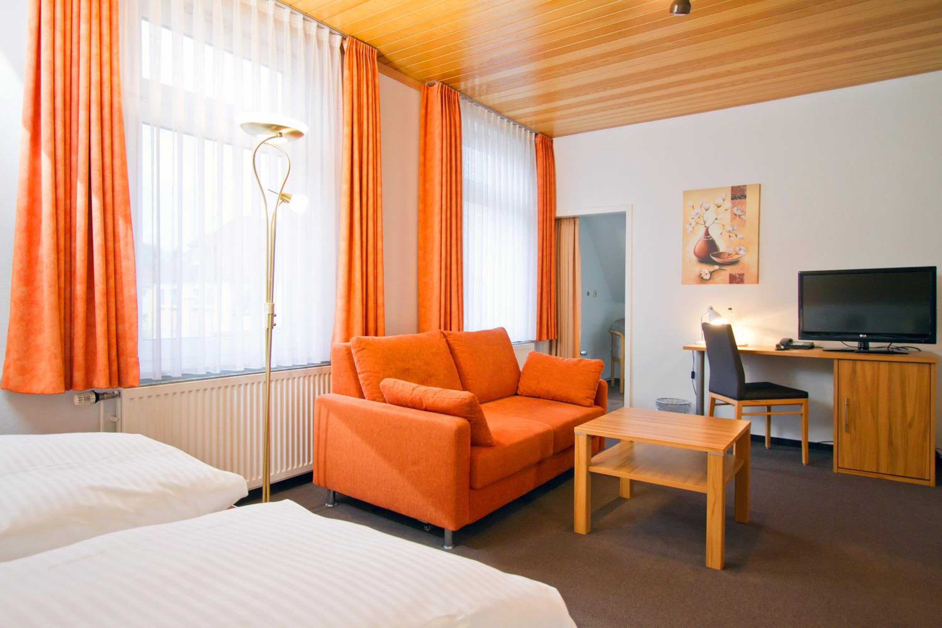 Superior Double Room with Extra Bed photo 3