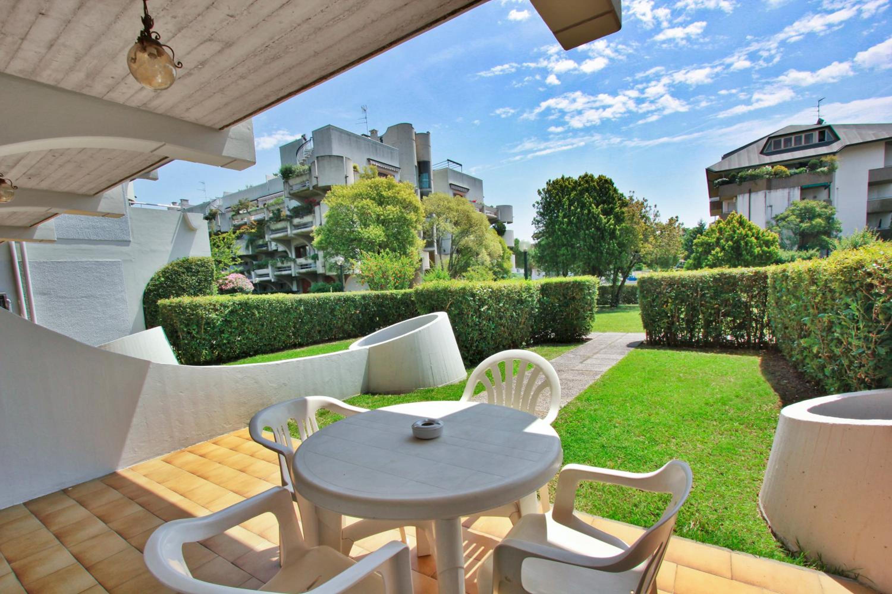 Studio with Garden View photo 2
