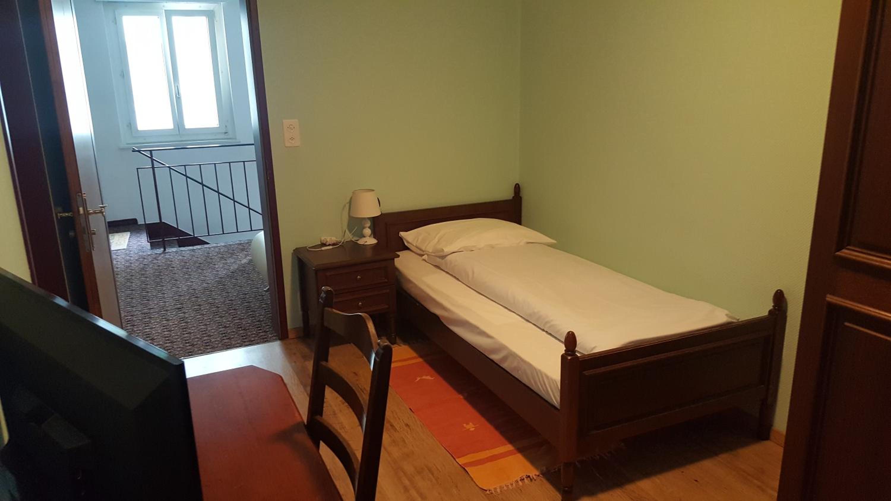Single Room photo 3