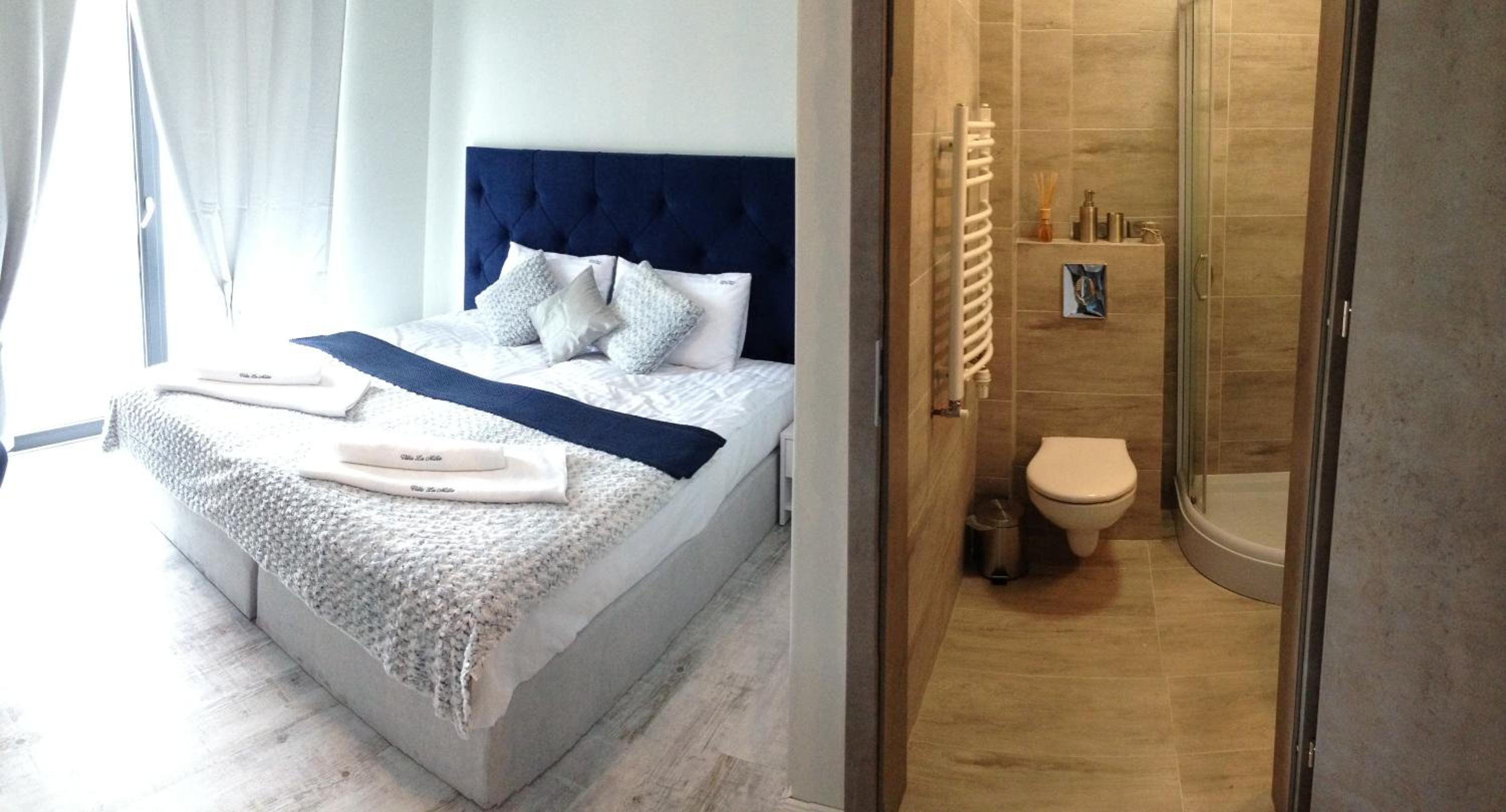 Deluxe Double or Twin Room with Balcony - Photo 2