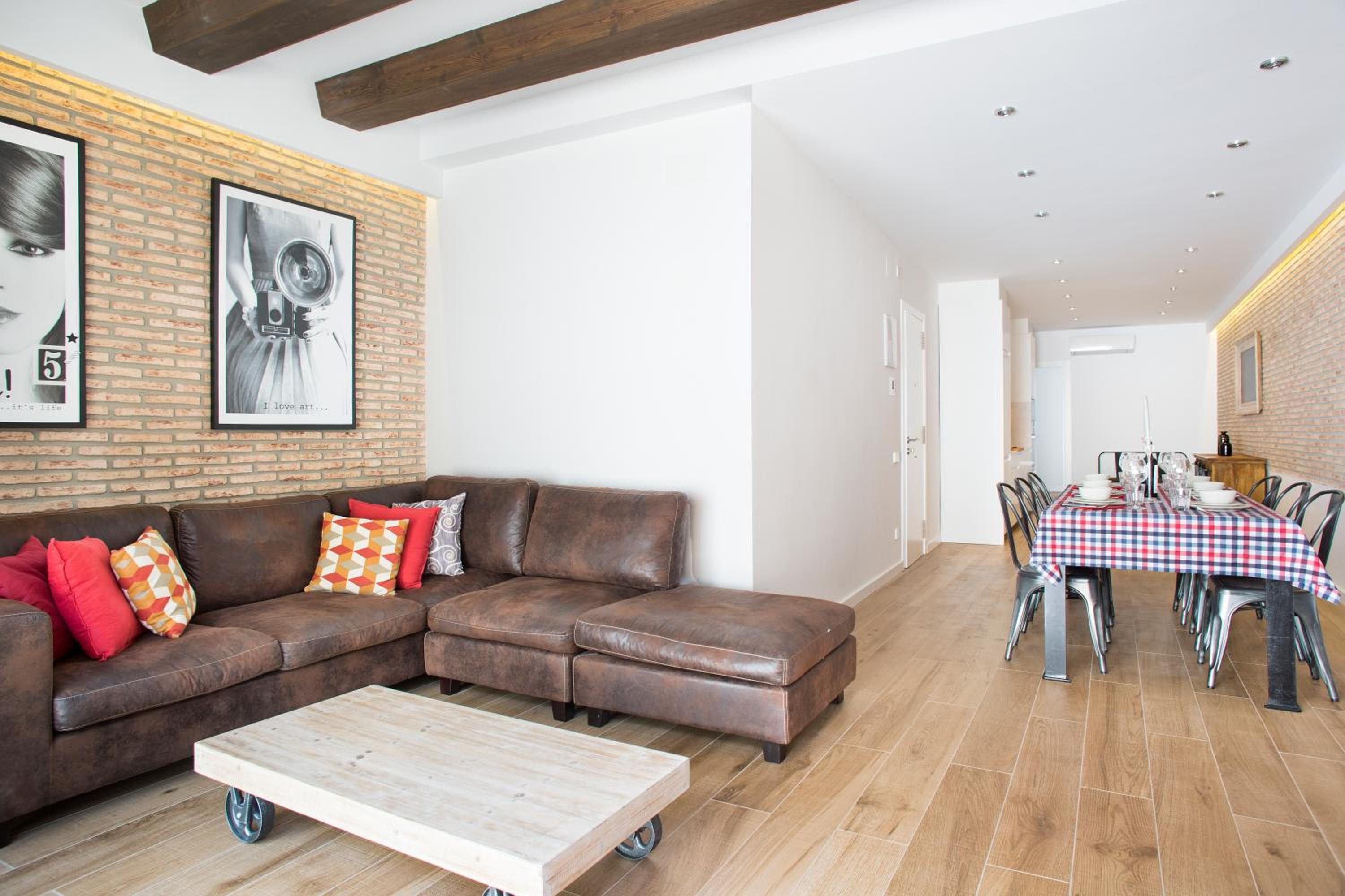 Apartamento con Balcón