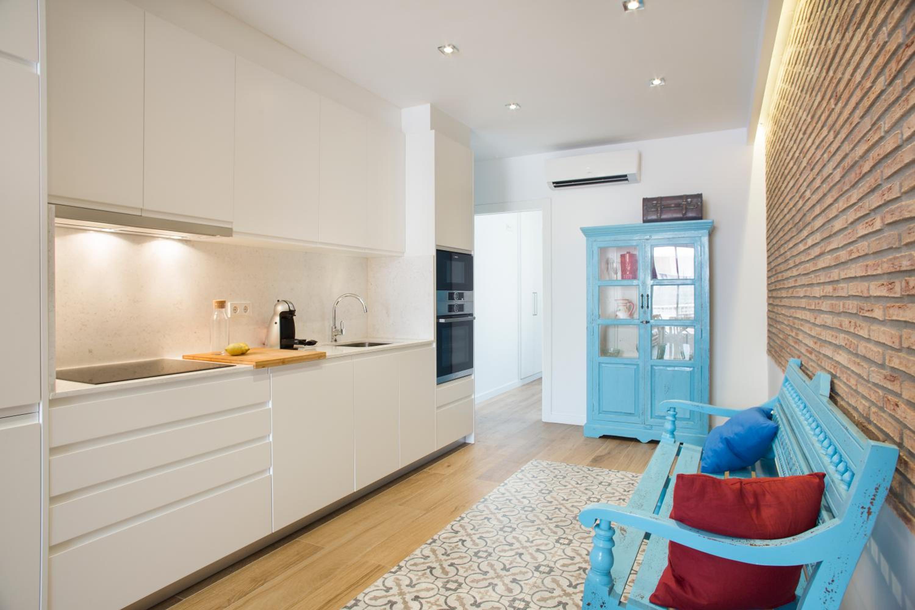 Apartment with Terrace photo 2