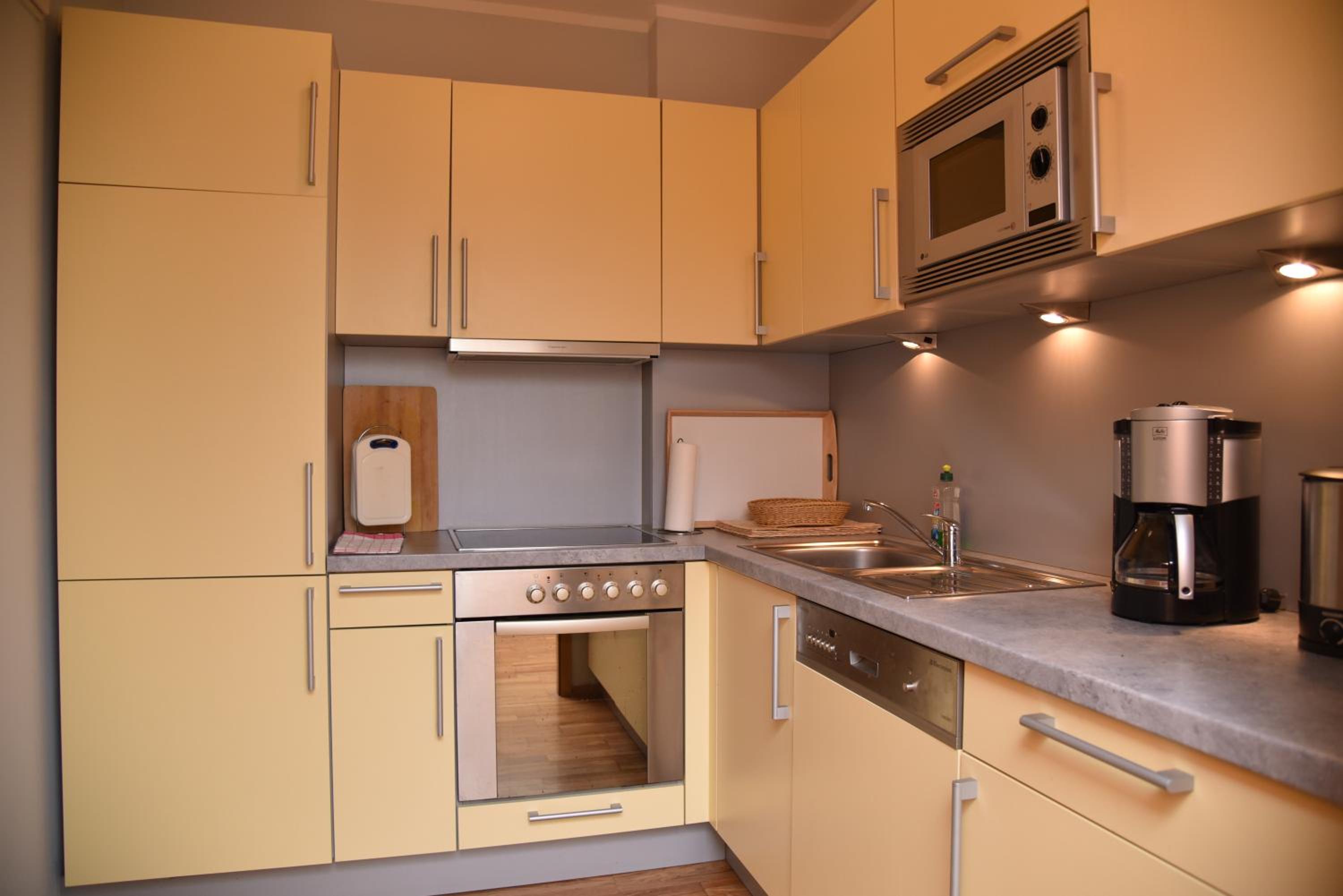 Two-Bedroom Apartment - Photo 8
