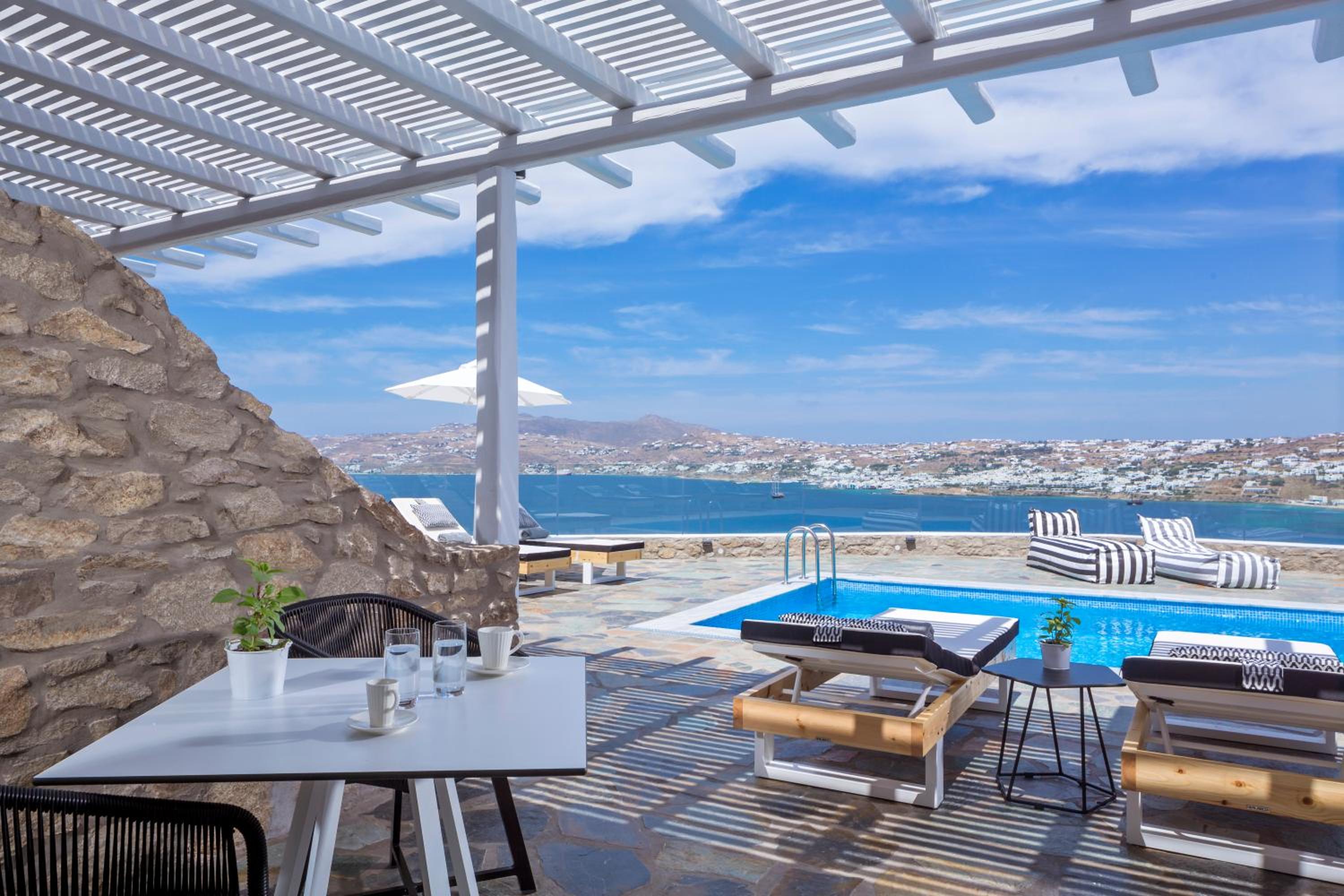 UpBeat Loft Suite Sea View with Sharing Pool - Photo 4