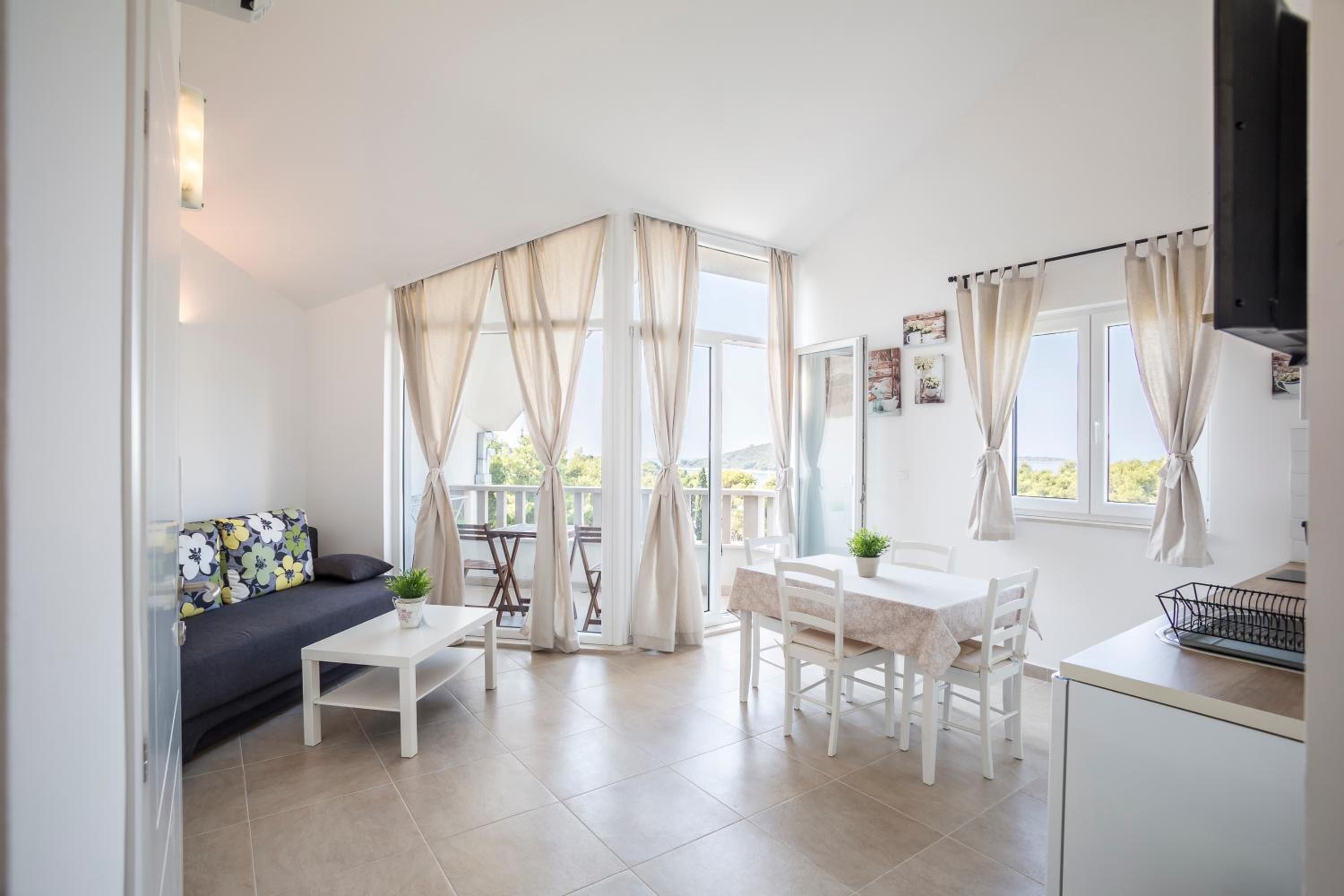 Apartment with Sea View