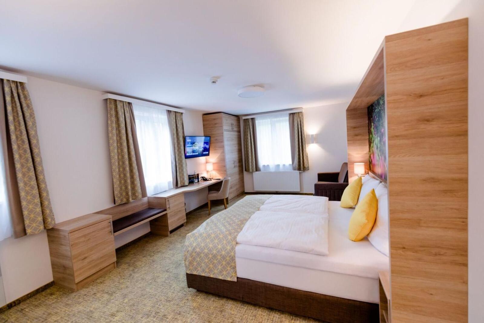 Deluxe Double Room - Photo 2
