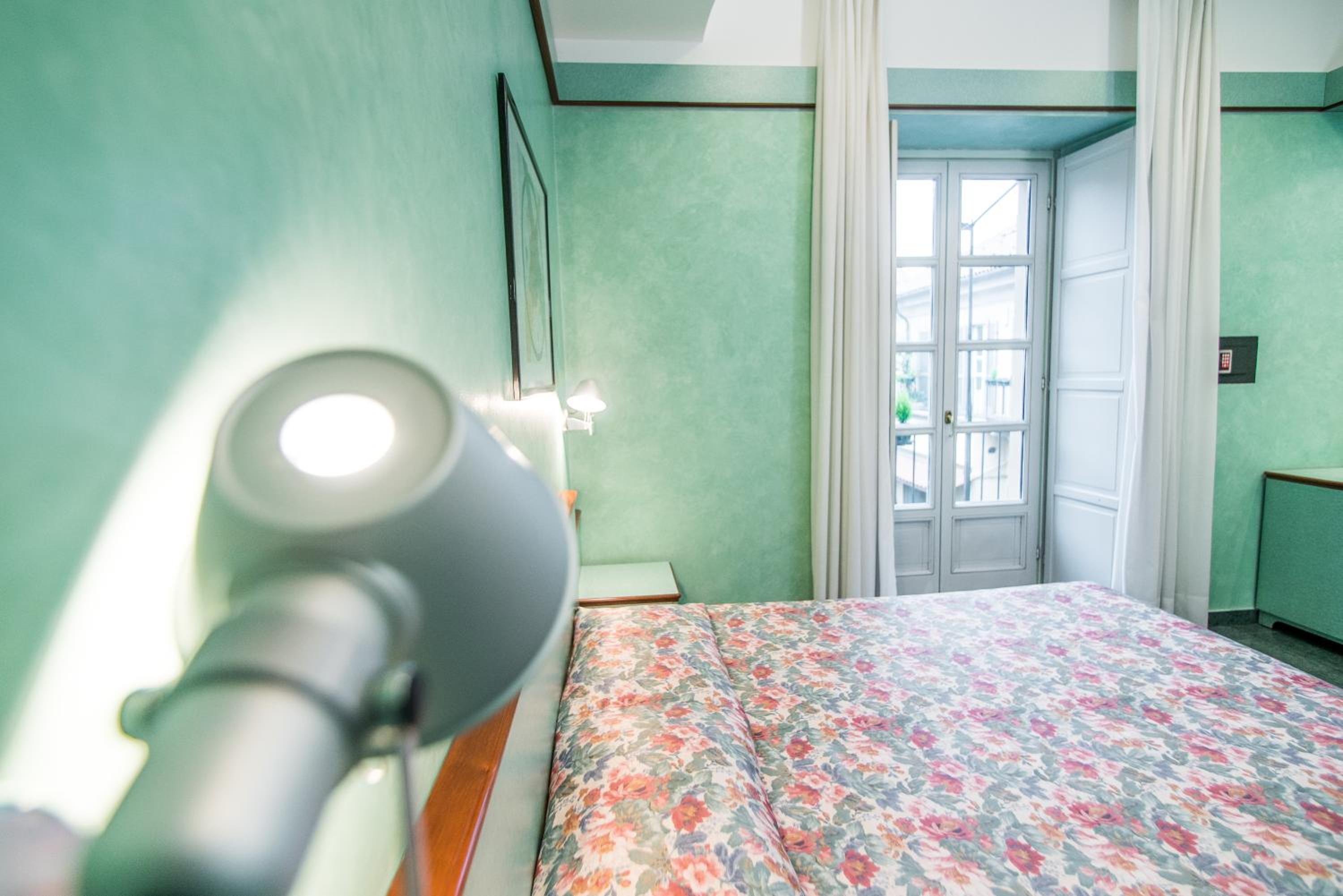 Standard Double Room - Photo 2