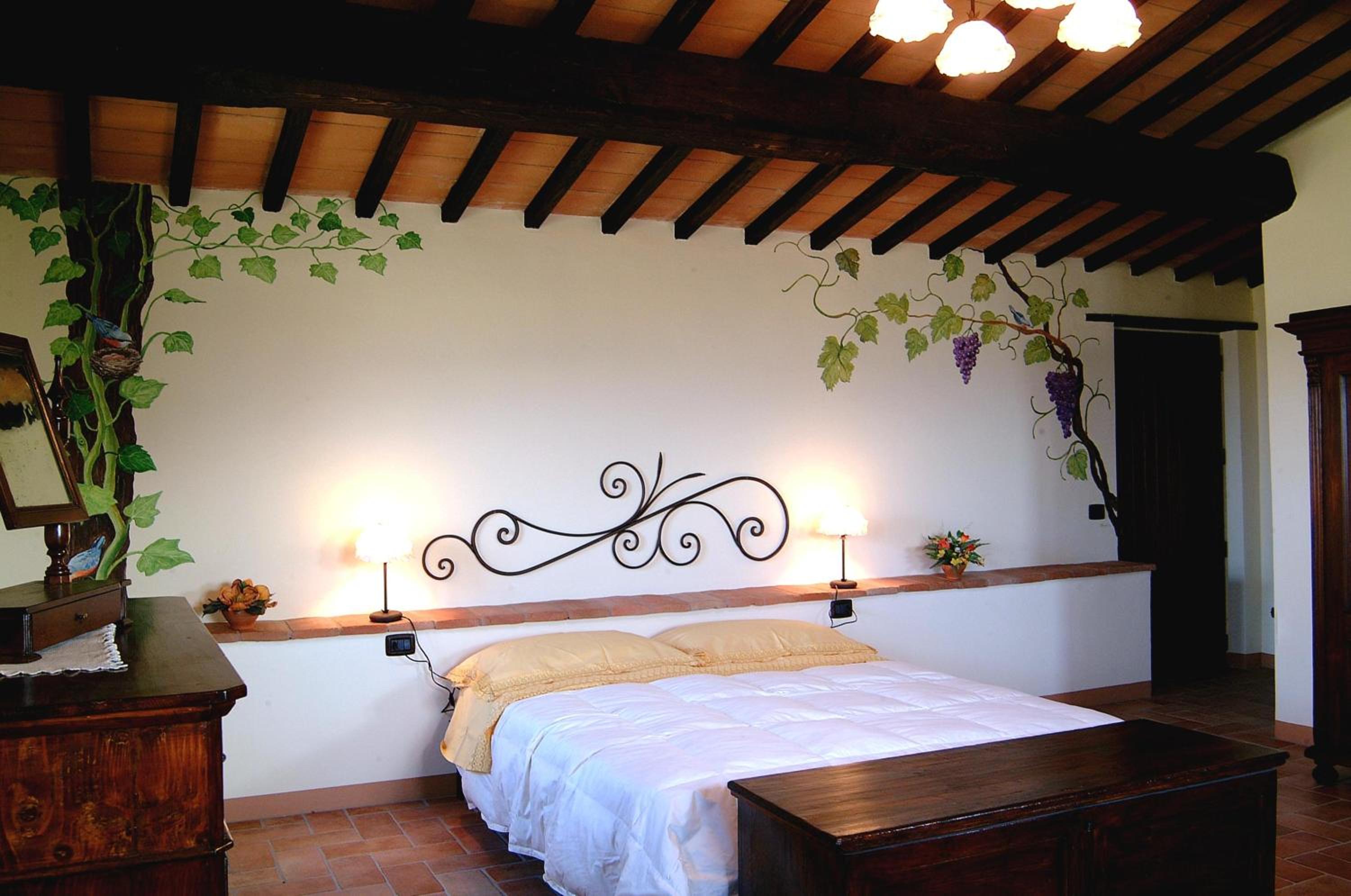Suite - Photo 3