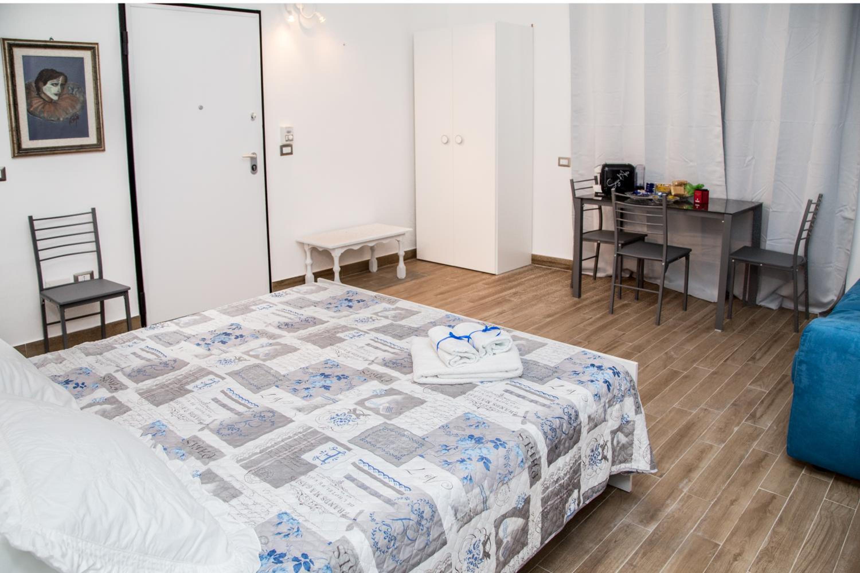 Quadruple Room - Photo 15