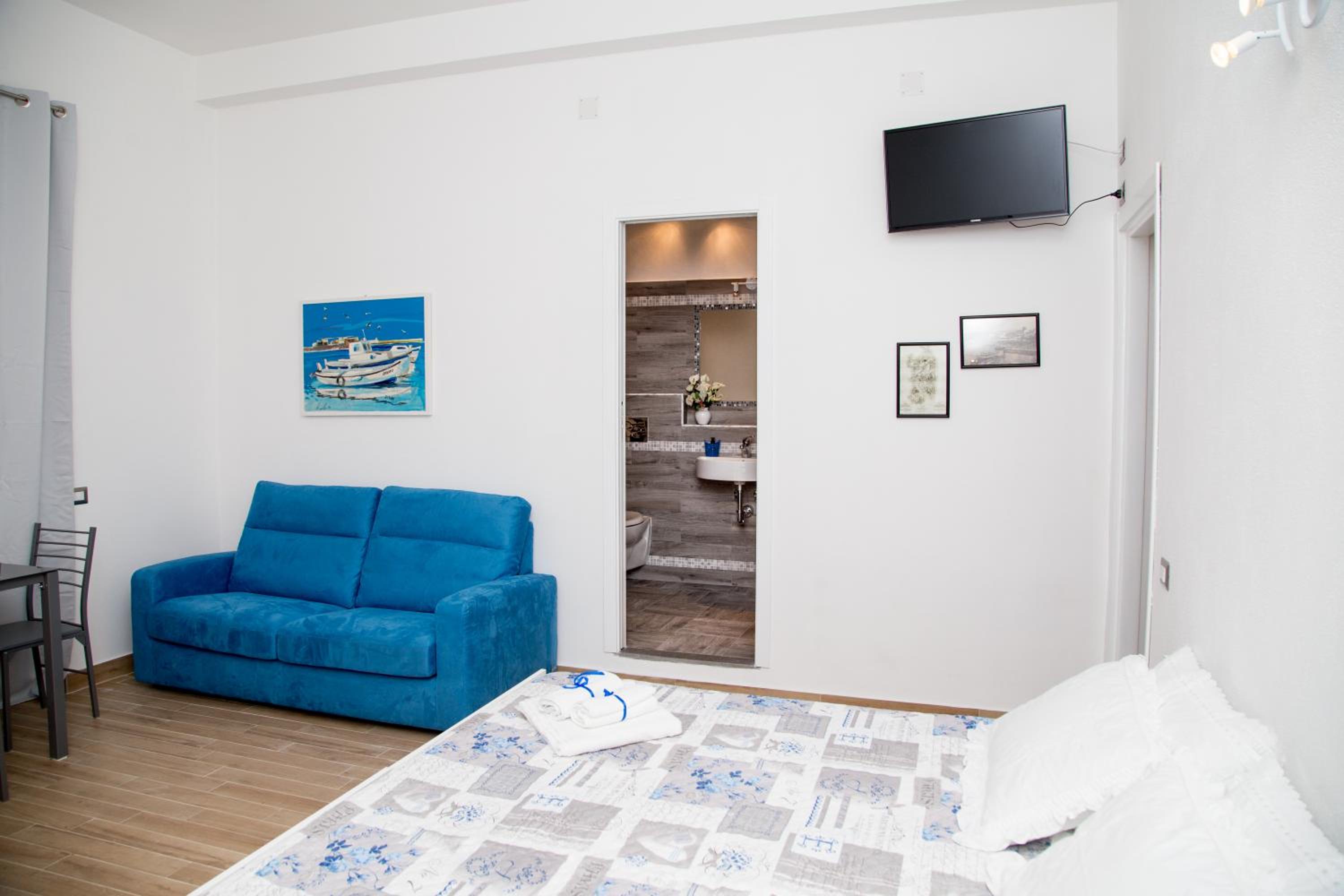 Quadruple Room - Photo 5