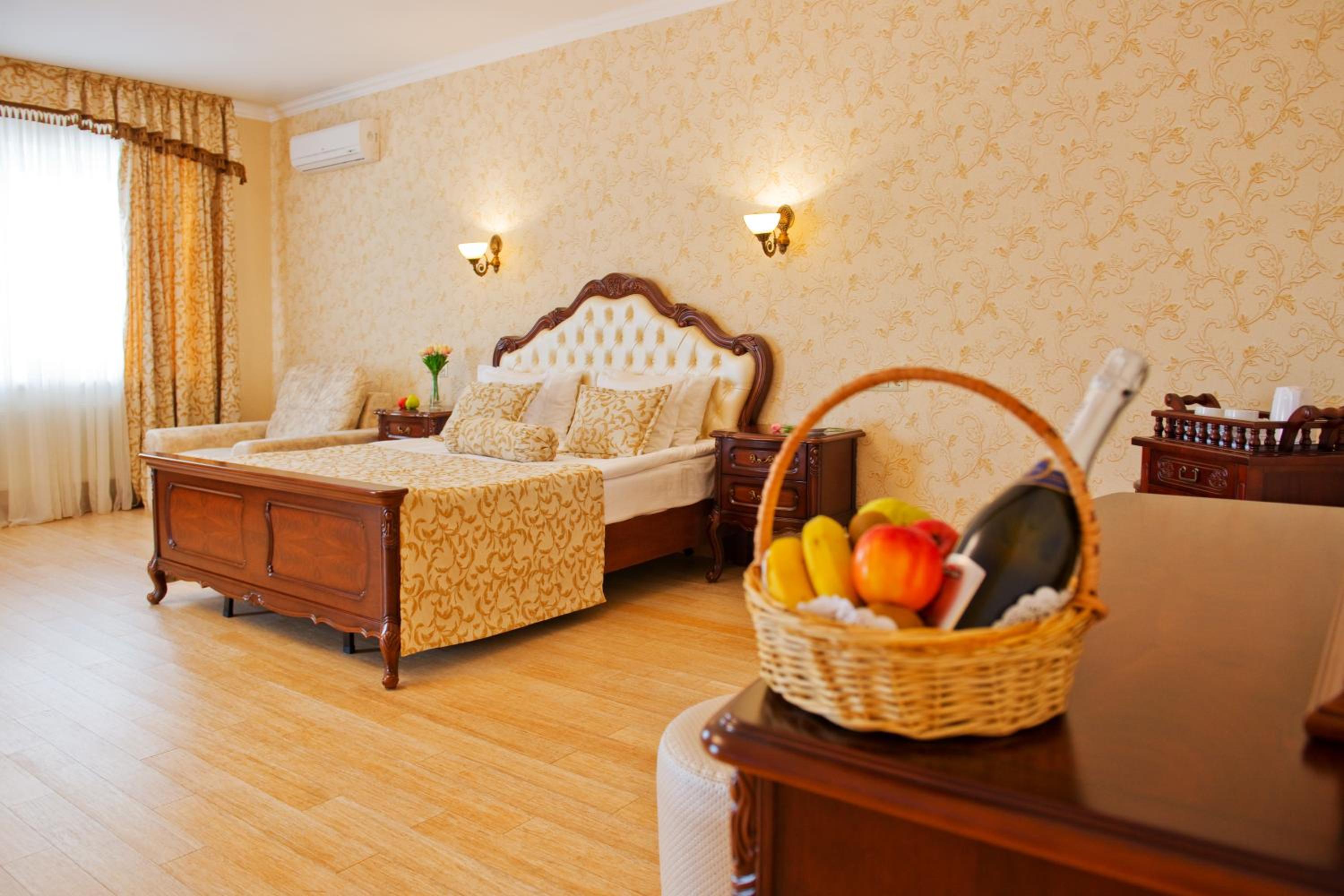 Deluxe Double Room with Bath