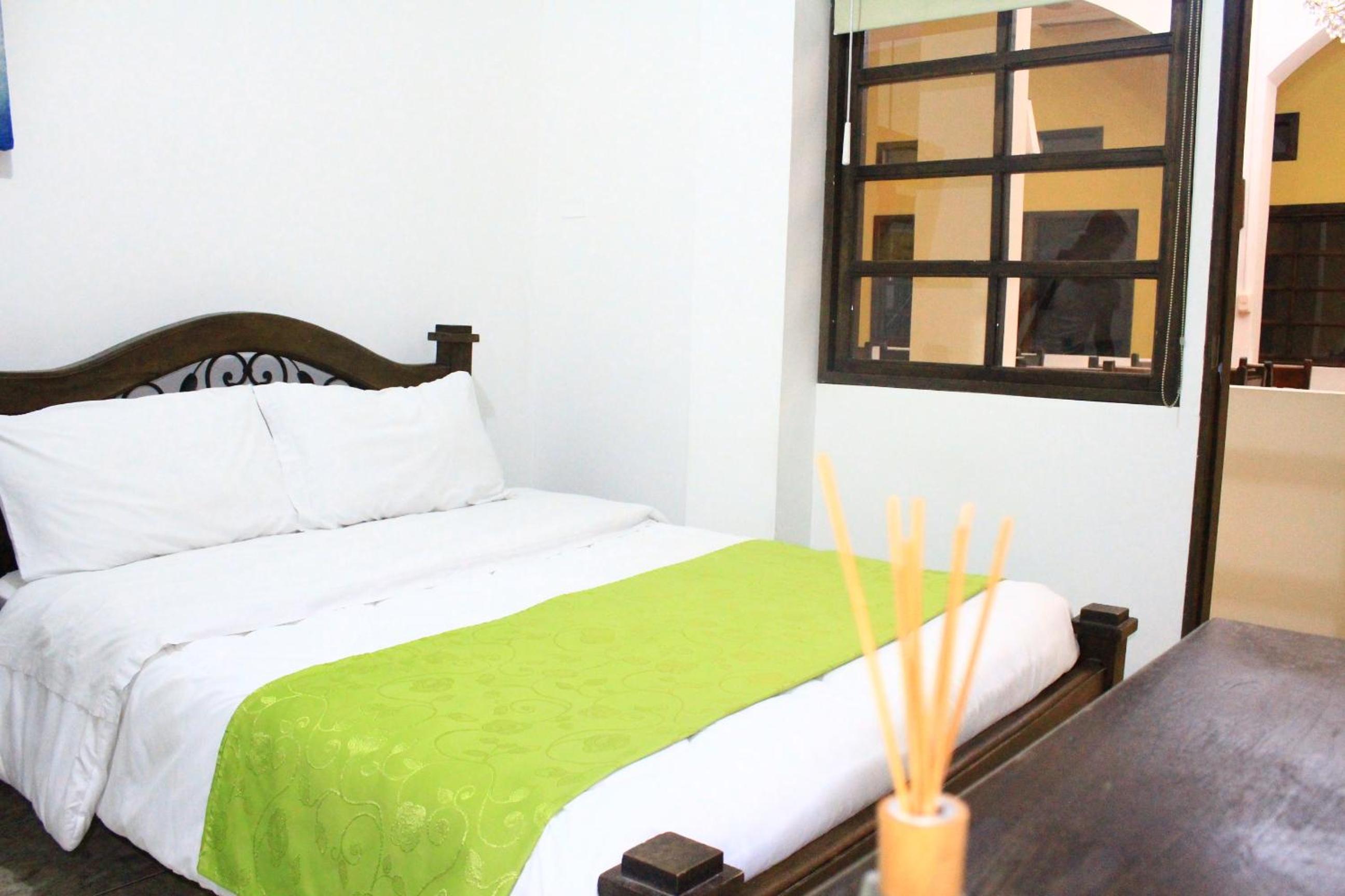 Large Single Room
