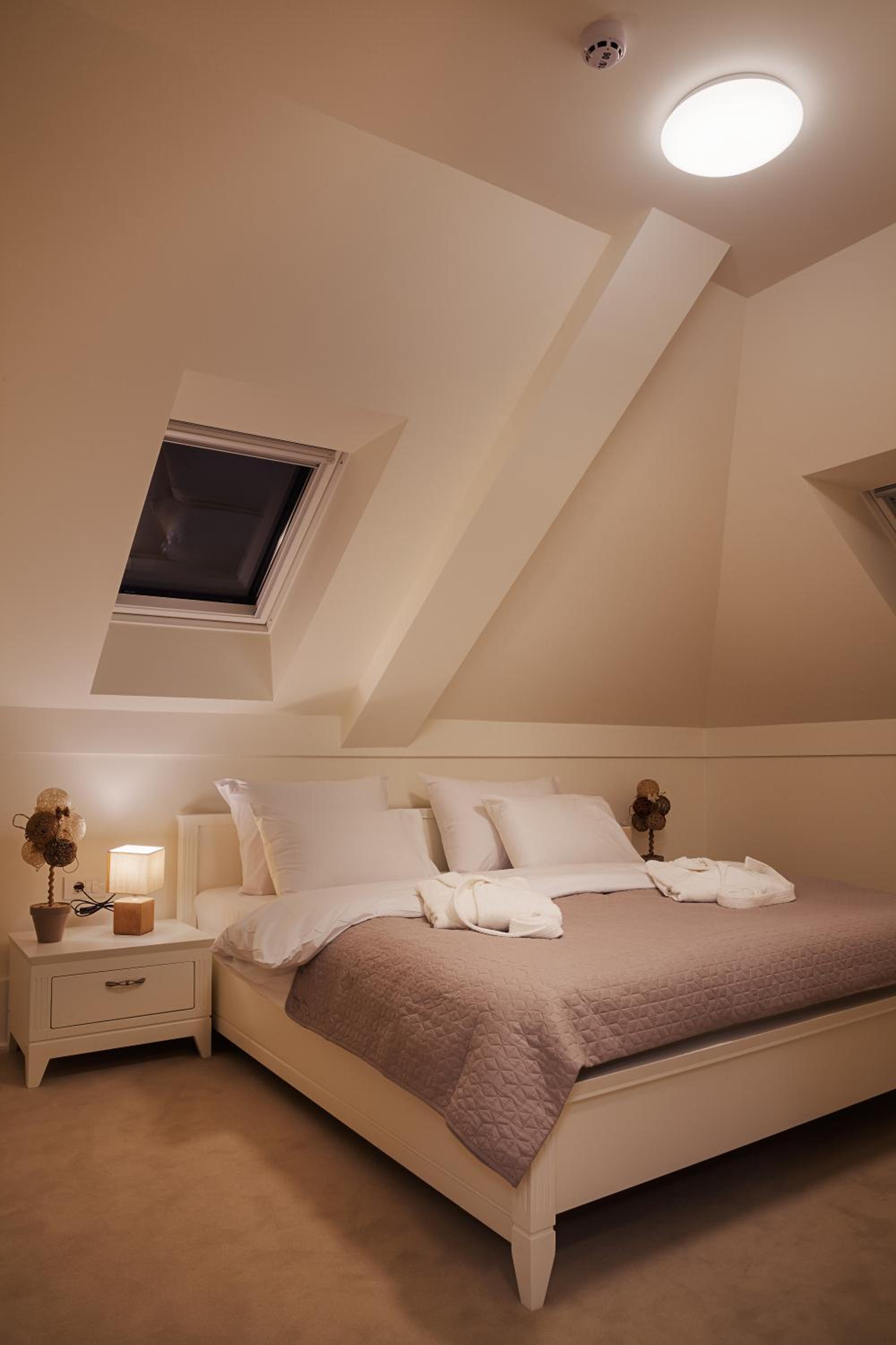 Apartment - Photo 12