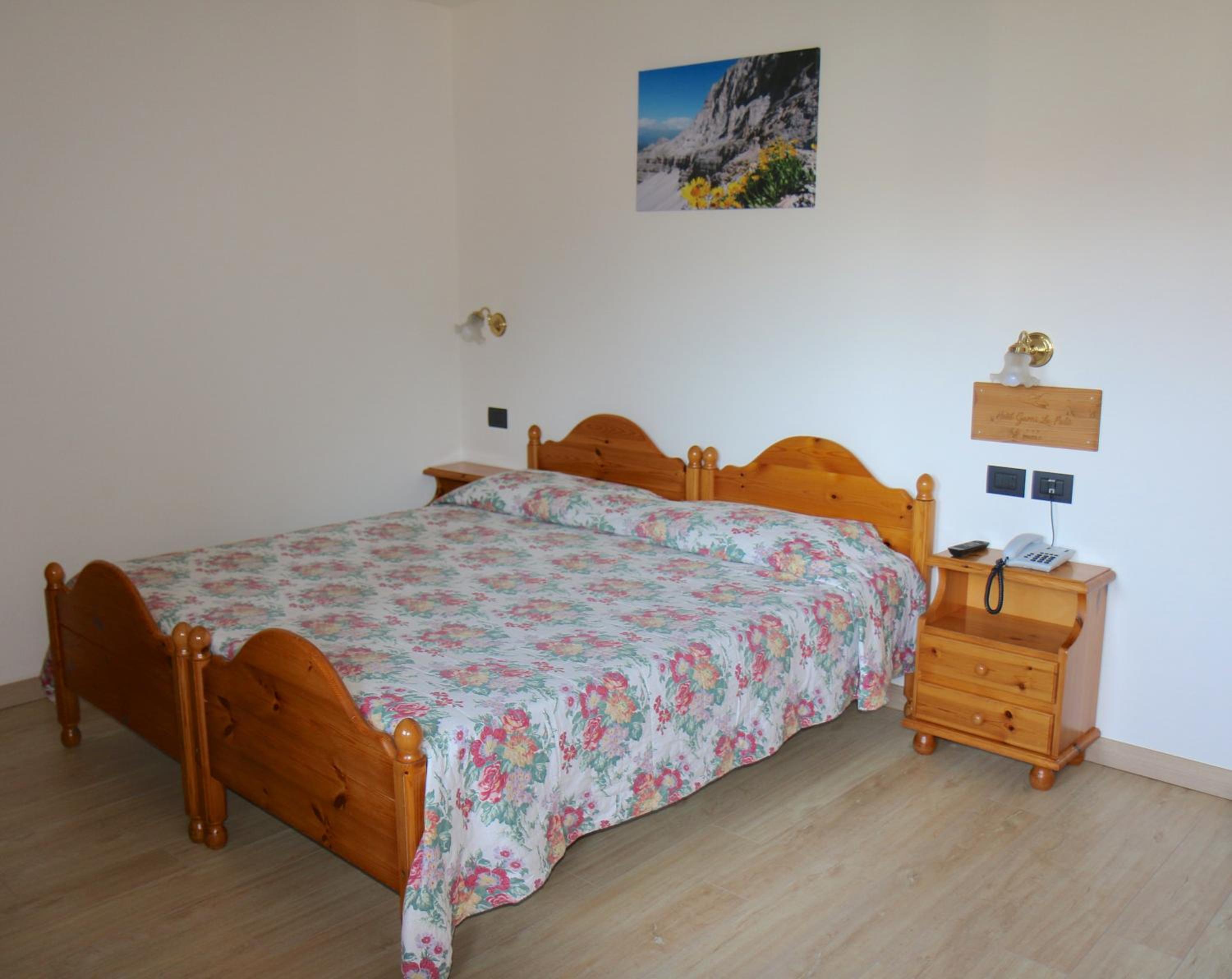 Double or Twin Room photo 3