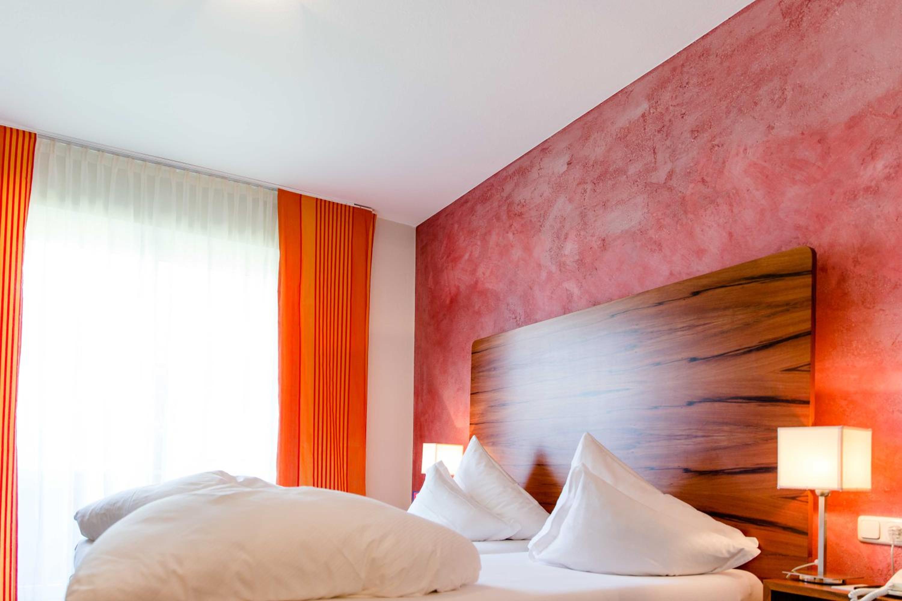 Standard Double Room with Balcony - Photo 1