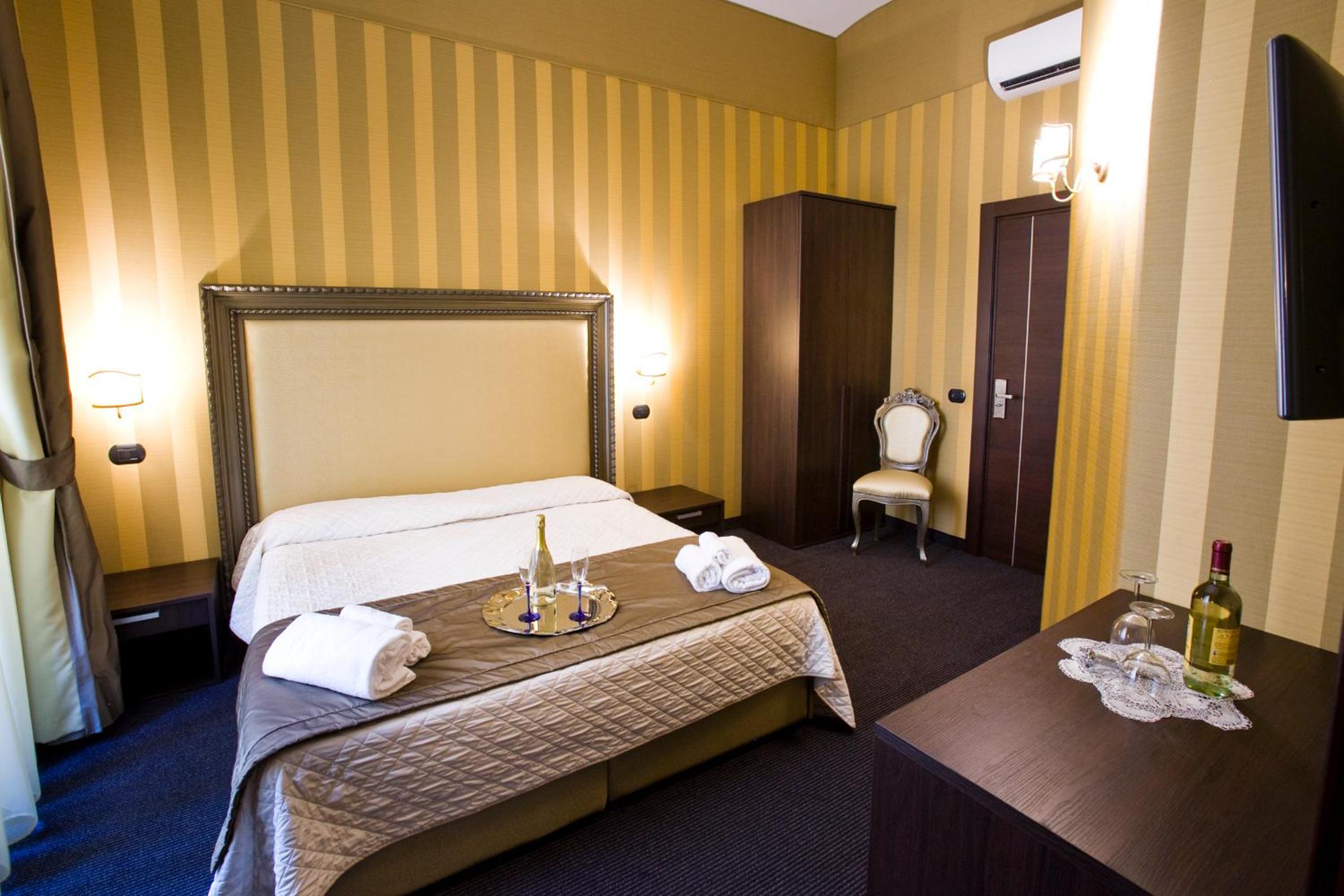 Deluxe Double or Twin Room photo 1