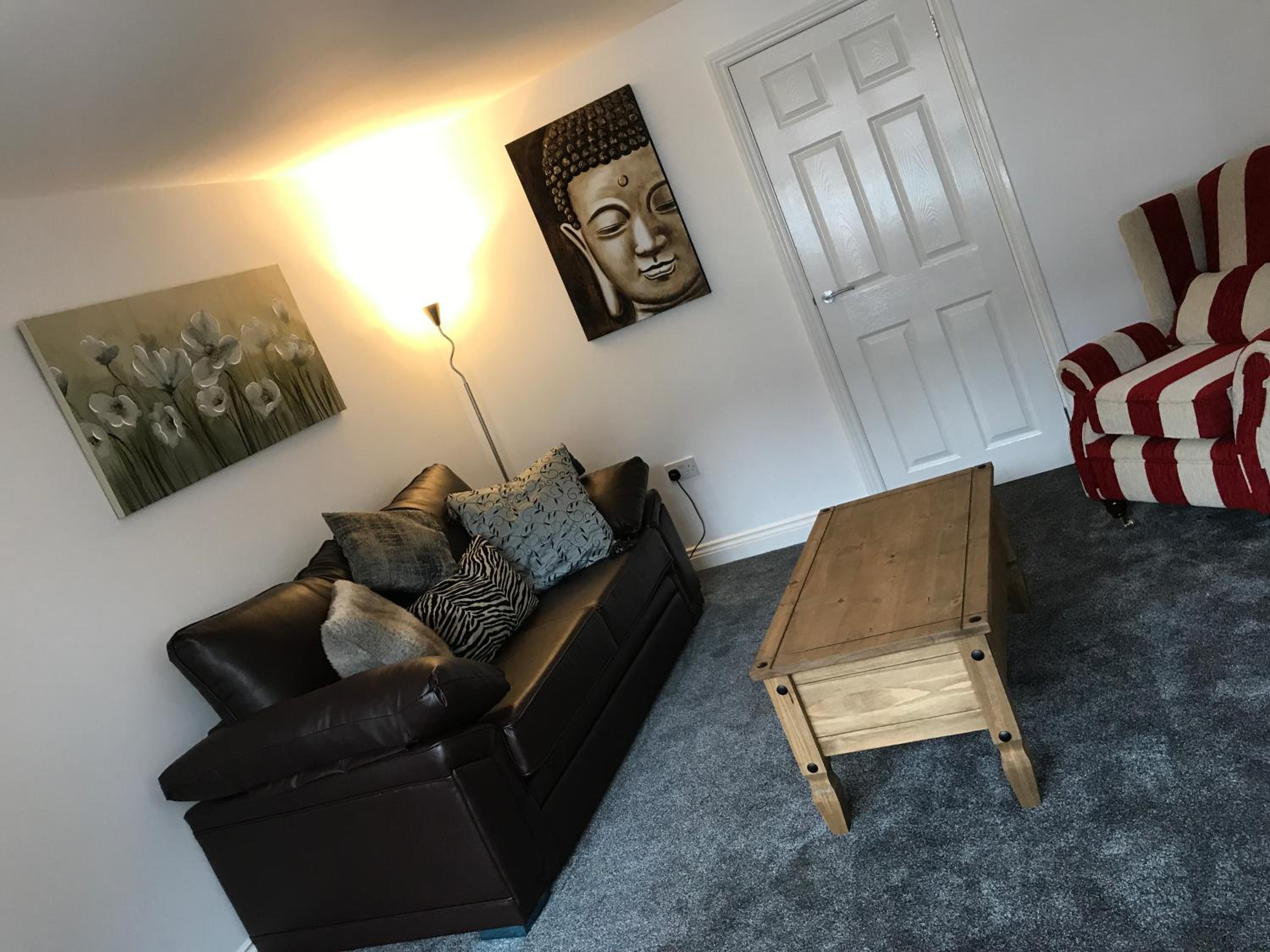 Two-Bedroom House photo 2