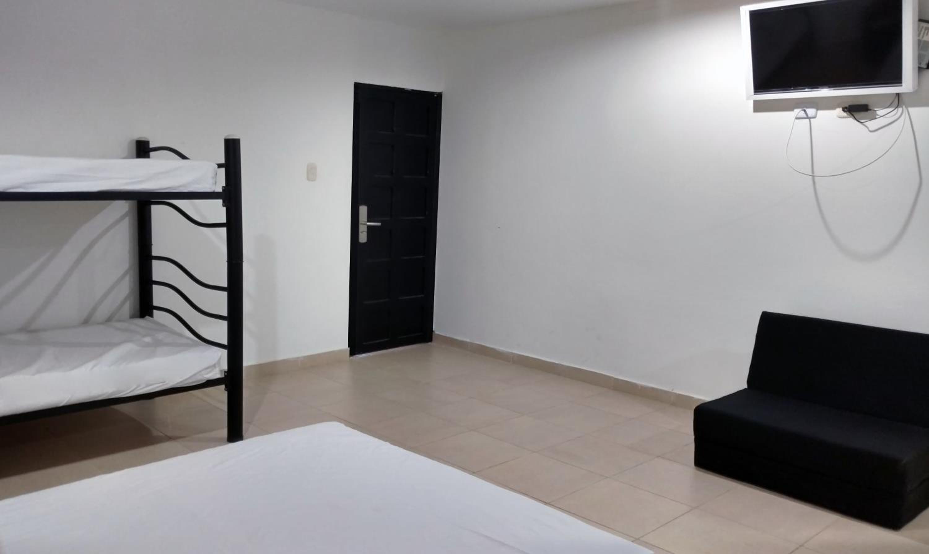 Standard Quadruple Room photo 3