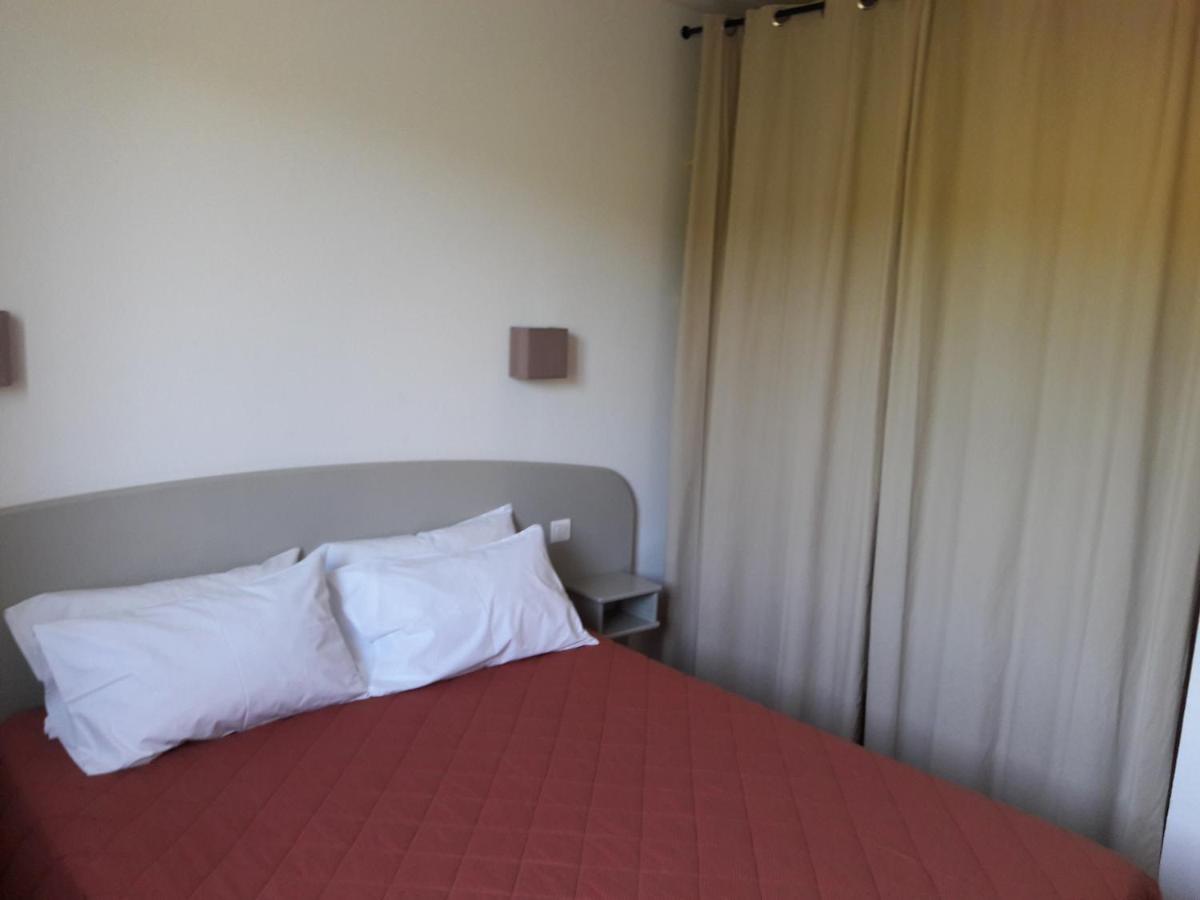 Two-Bedroom Apartment with Large Terrace - Photo 9