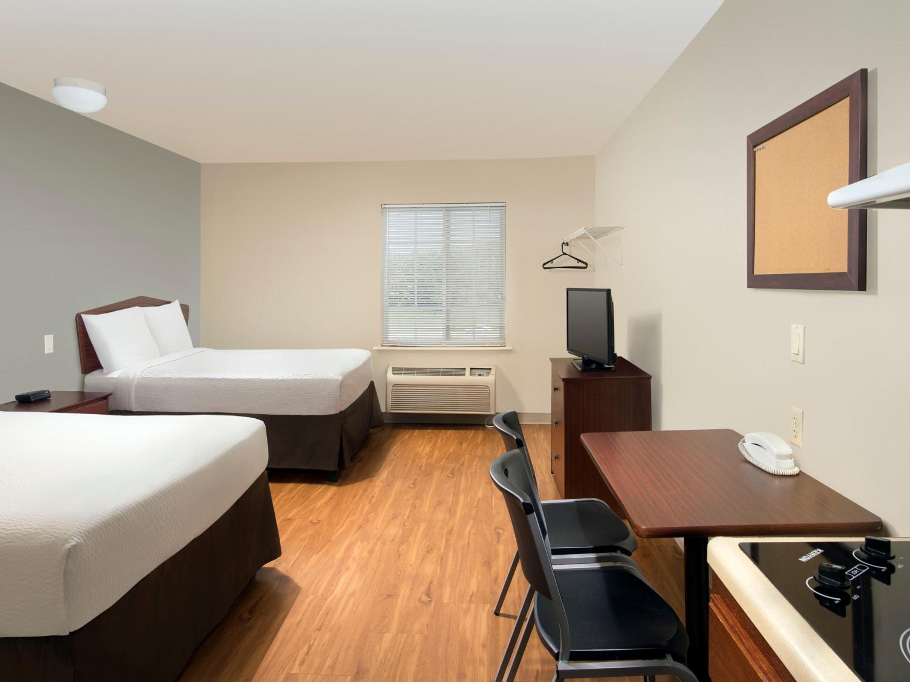 Double Room with Two Double Beds - Non-Smoking