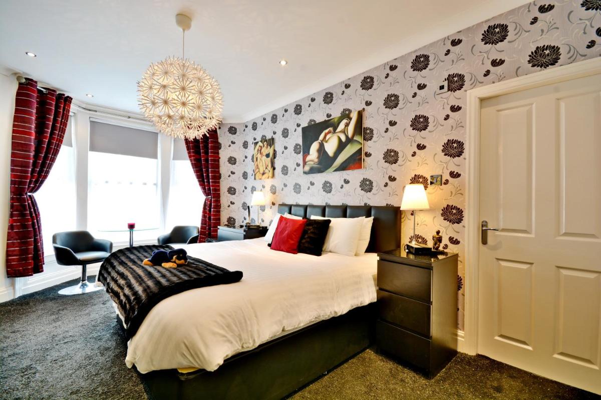Superior King Room - Photo 2
