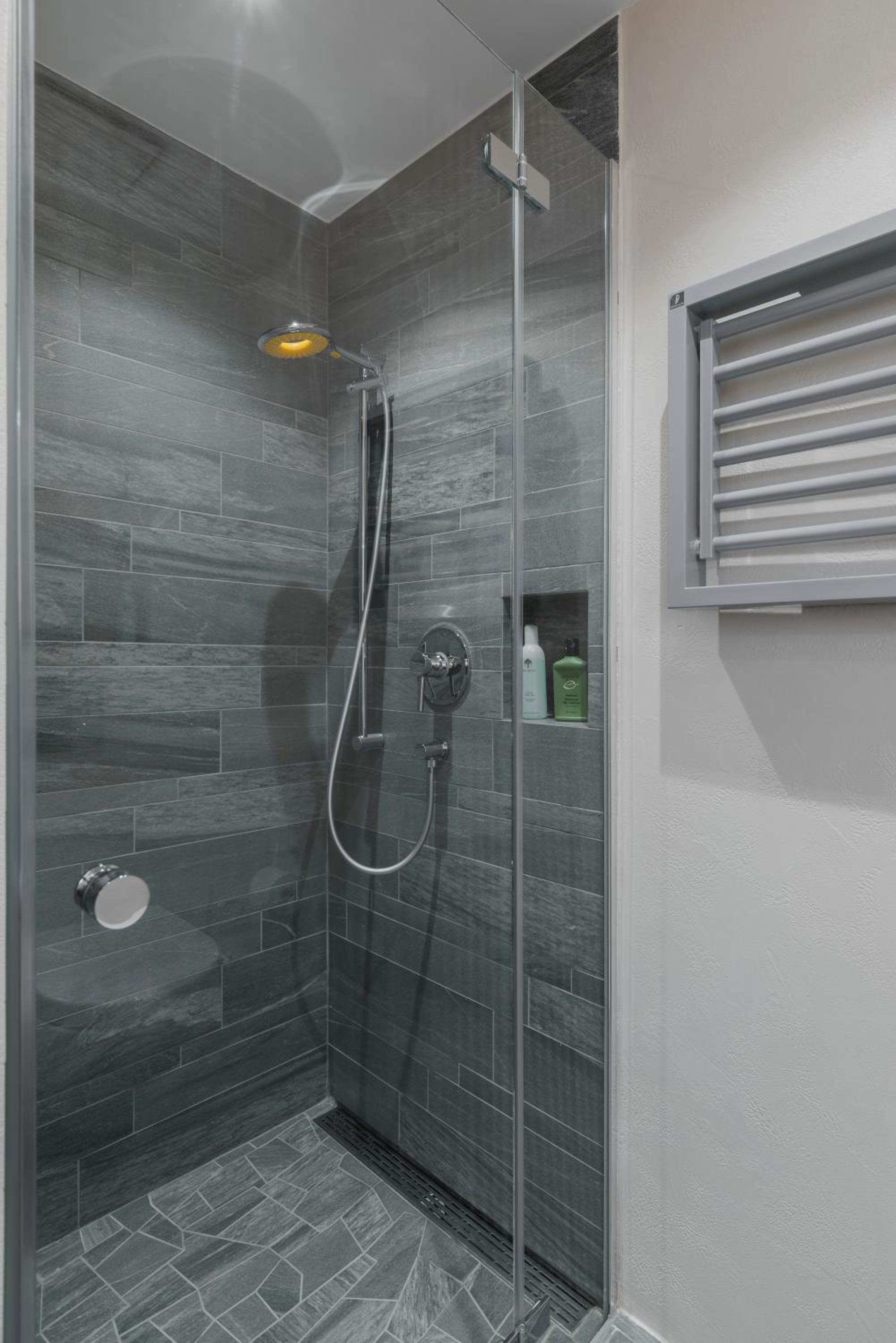 Double Room with Balcony - Photo 7