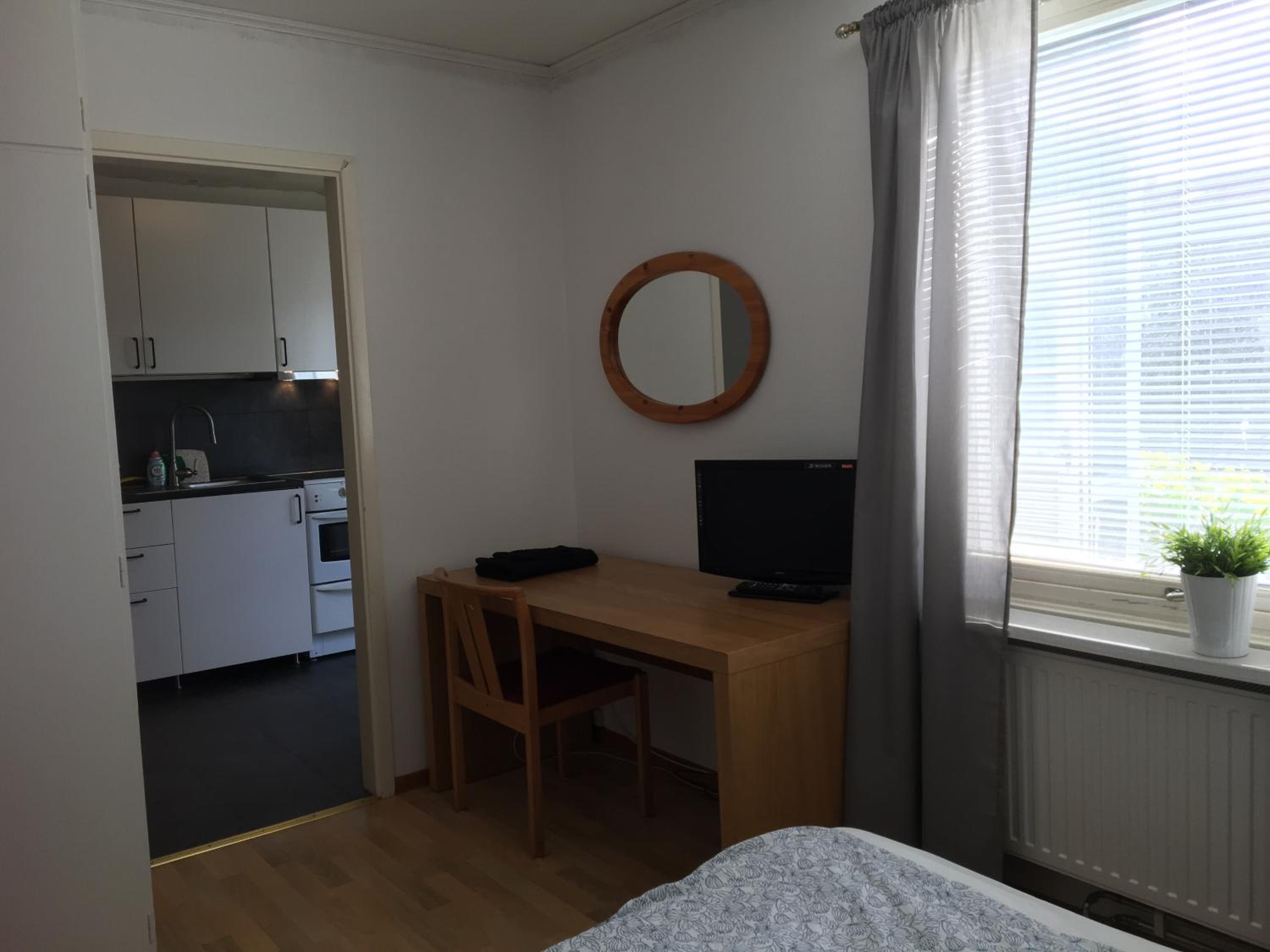One-Bedroom Apartment - Photo 14
