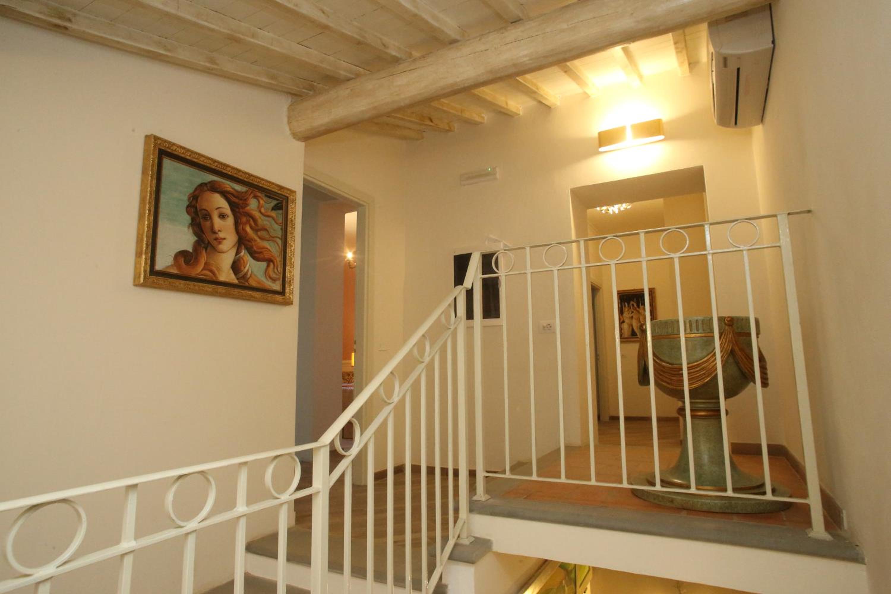 Deluxe Double or Twin Room photo 1