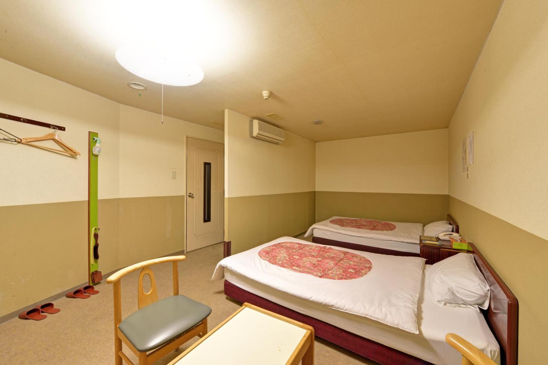 Economy Twin Room - Smoking
