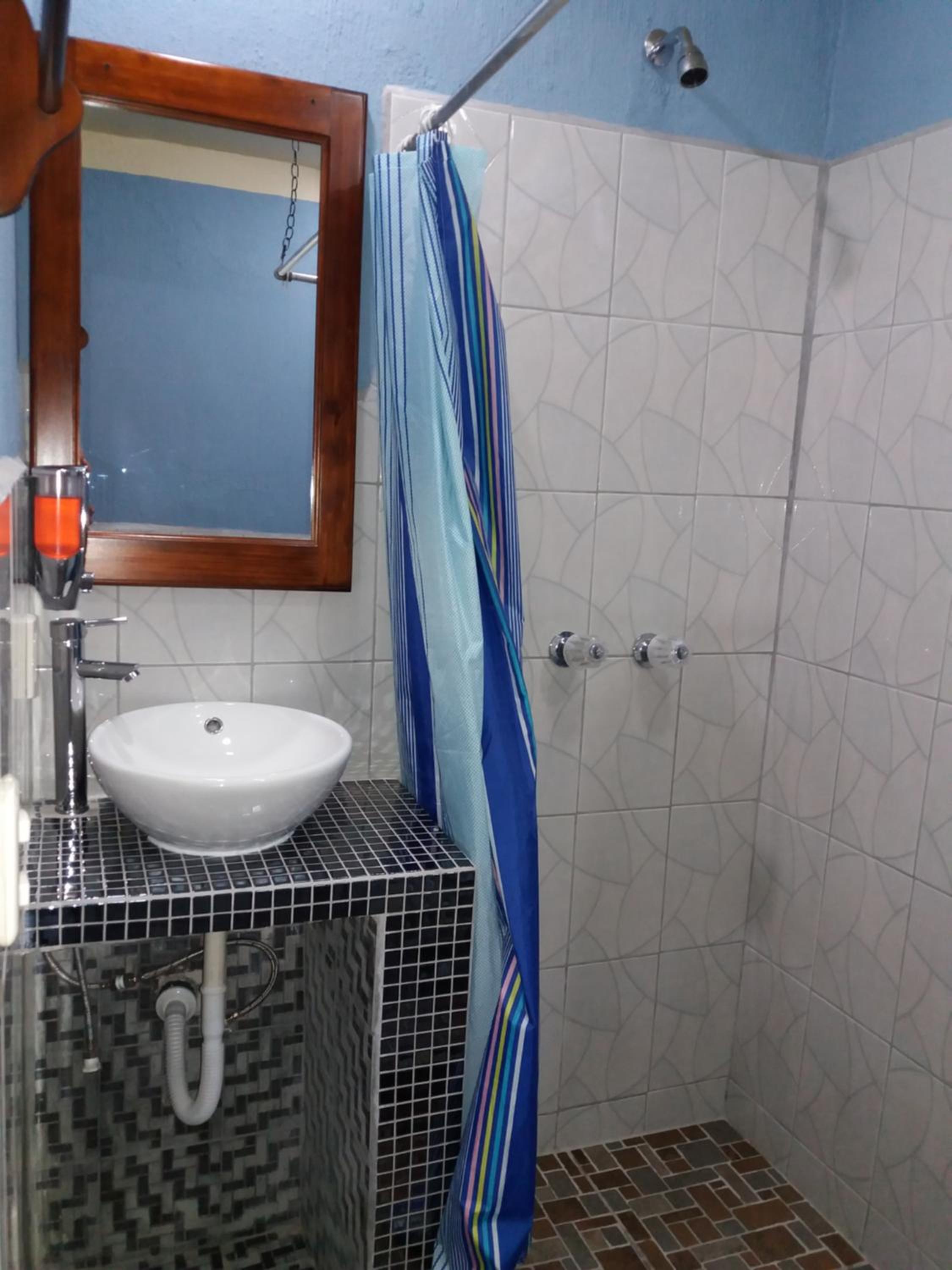 Triple Room with Private Bathroom photo 3