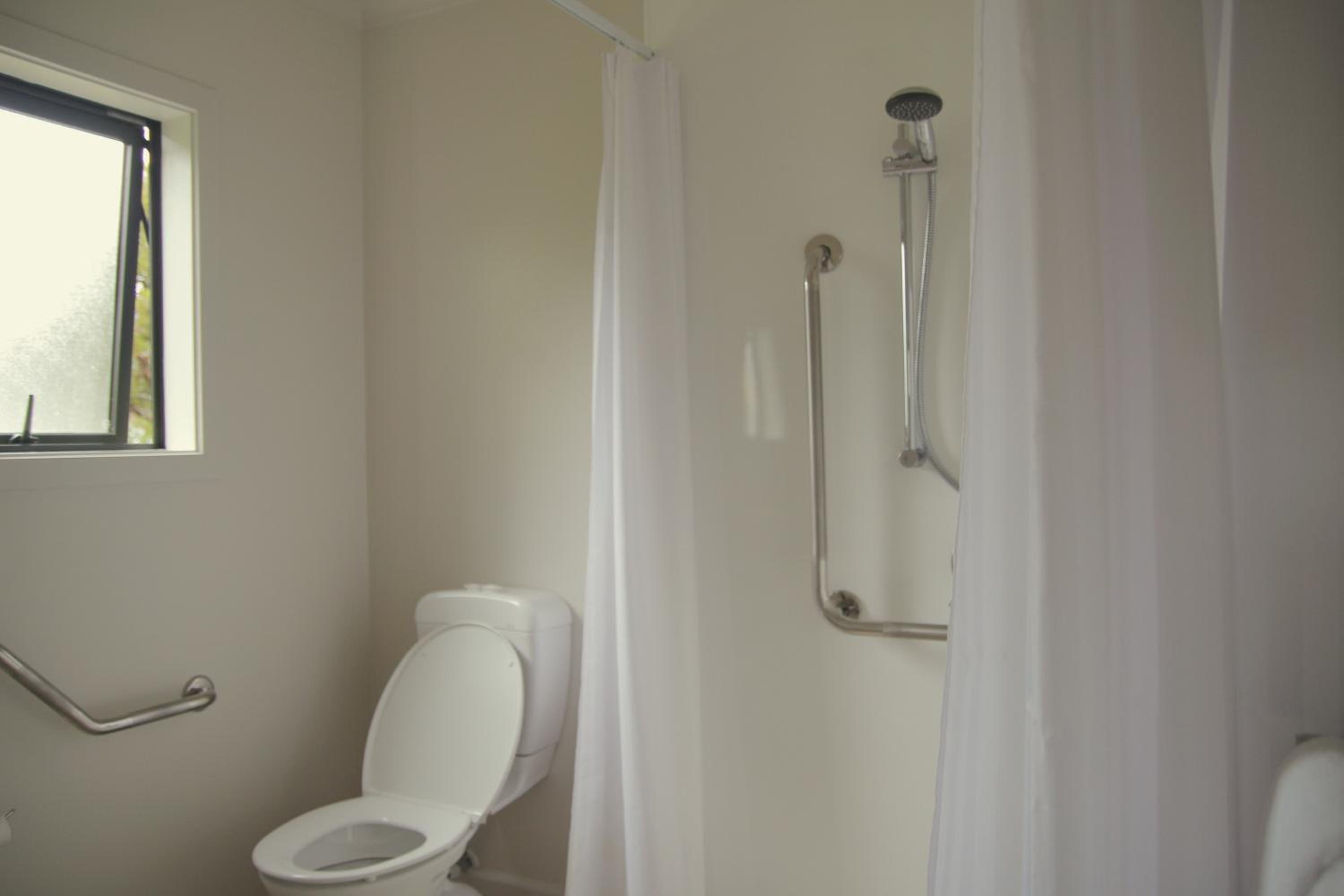 Queen Studio - Disability Access photo 3