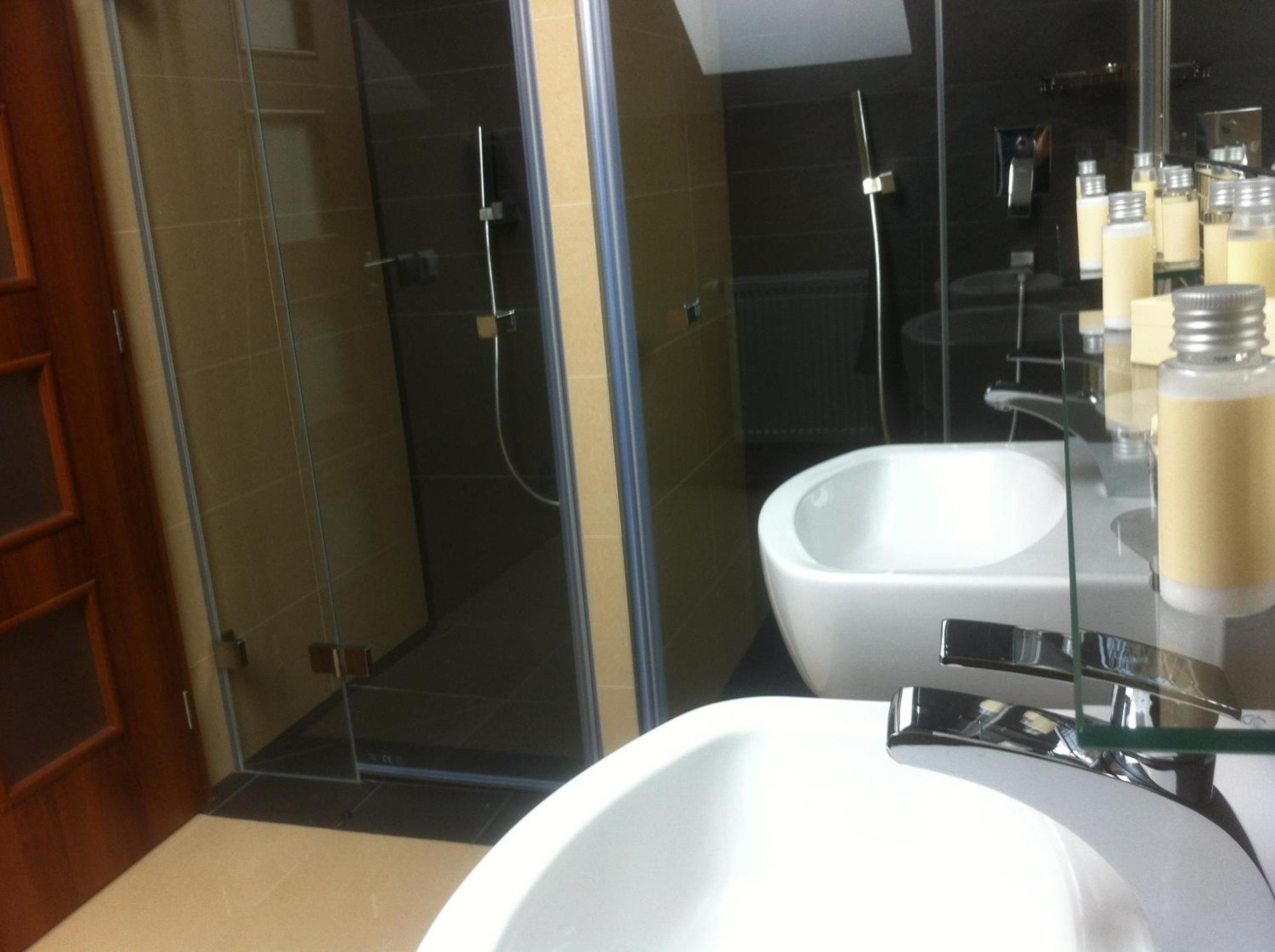Quadruple Room - Photo 7